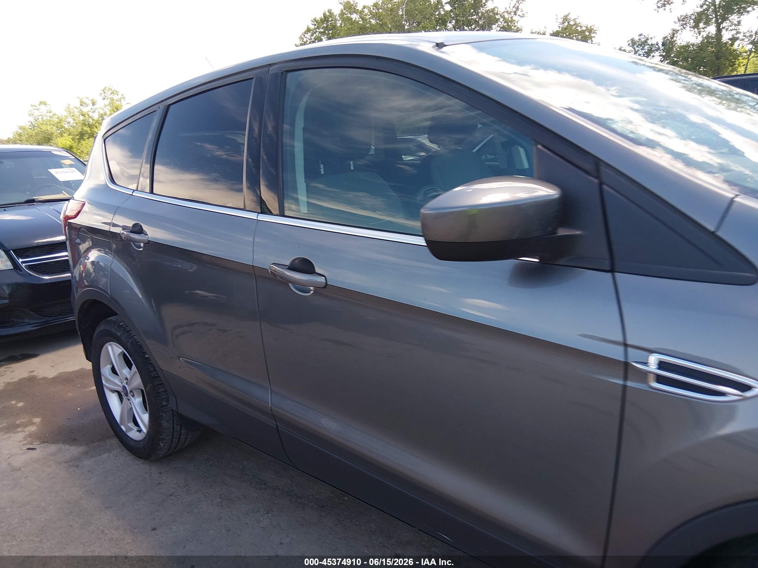 2014 Ford Escape Se Gray vin: 1FMCU0GX6EUD07687