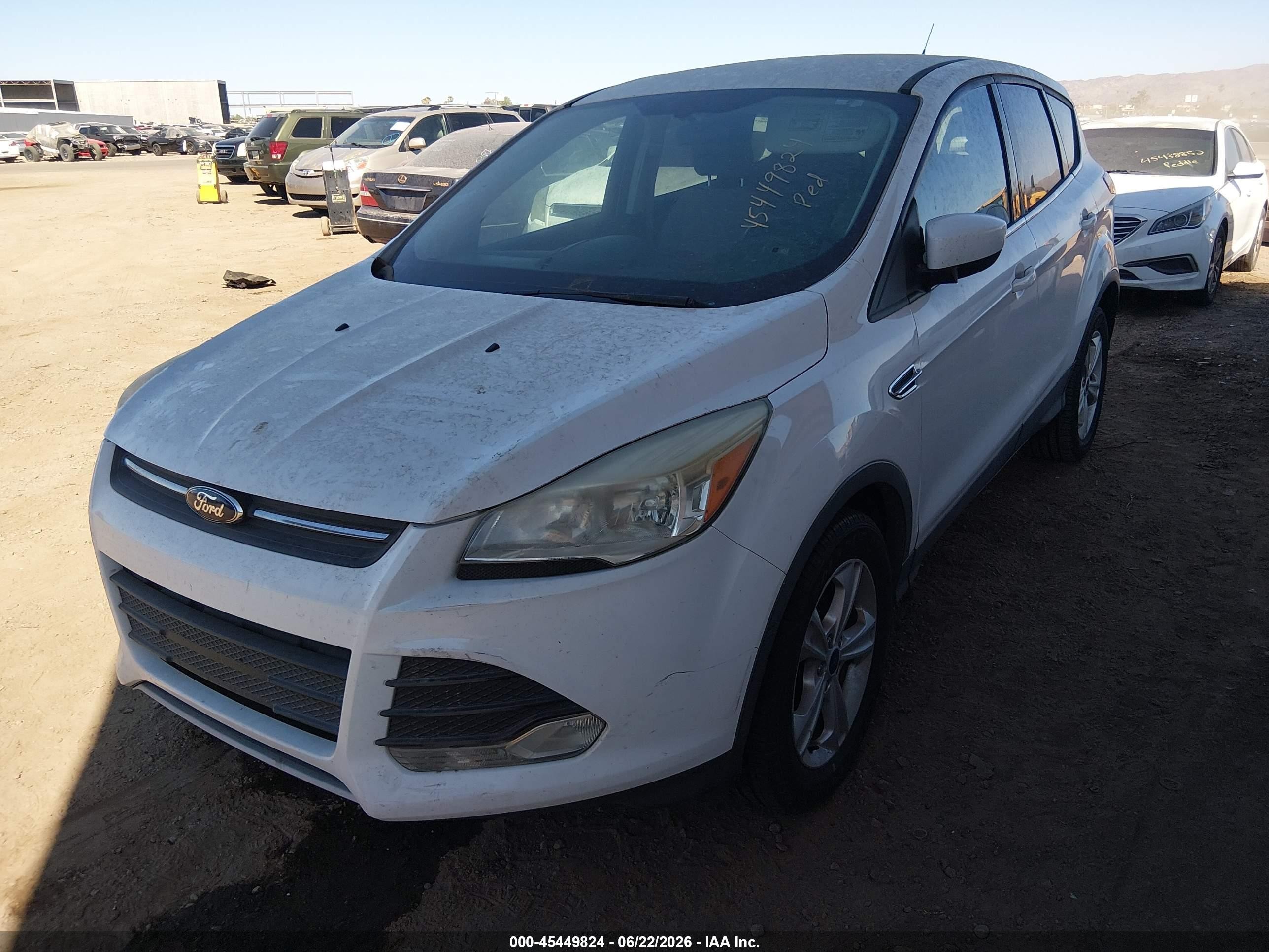 2014 Ford Escape Se White vin: 1FMCU0GX6EUD42472