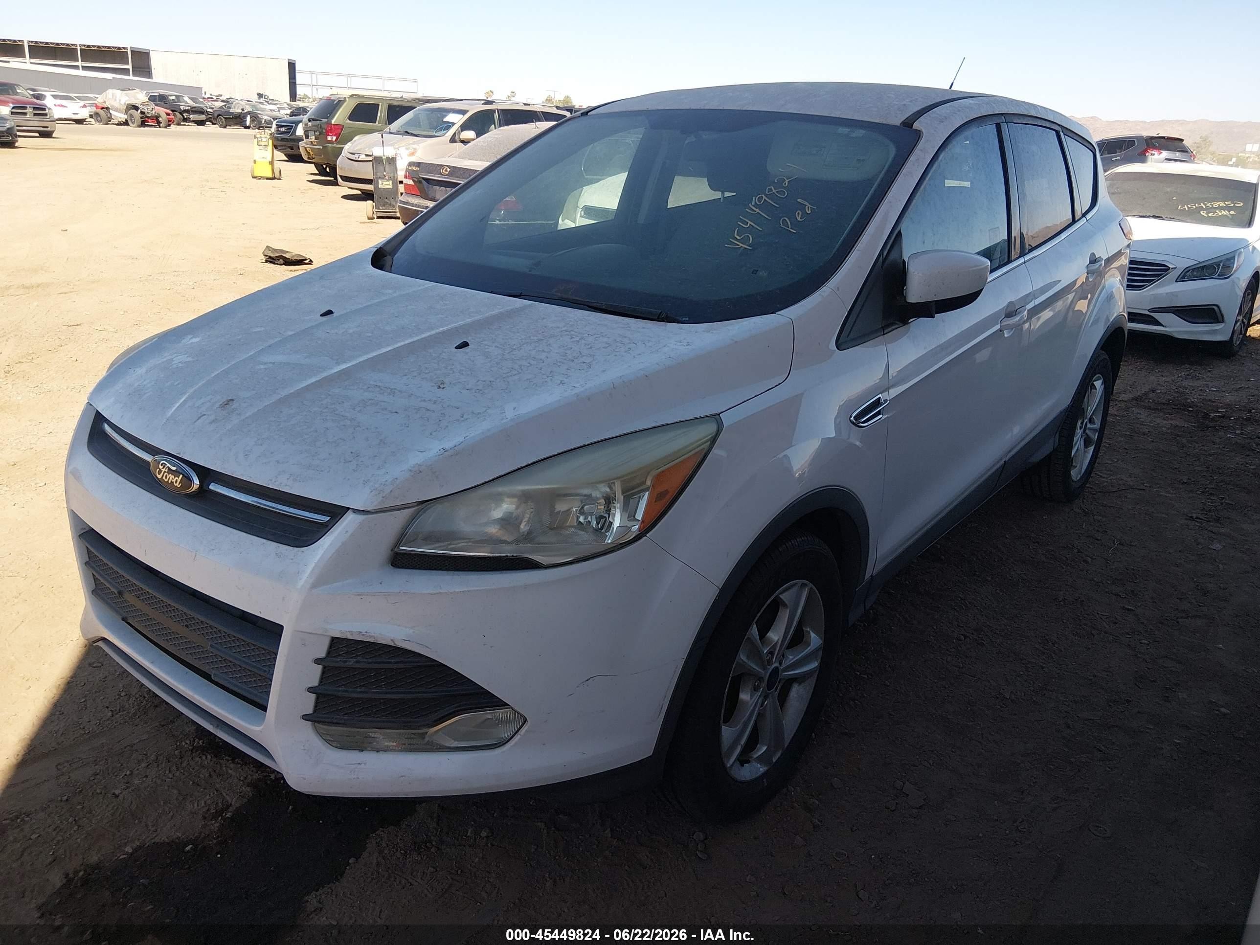2014 Ford Escape Se White vin: 1FMCU0GX6EUD42472
