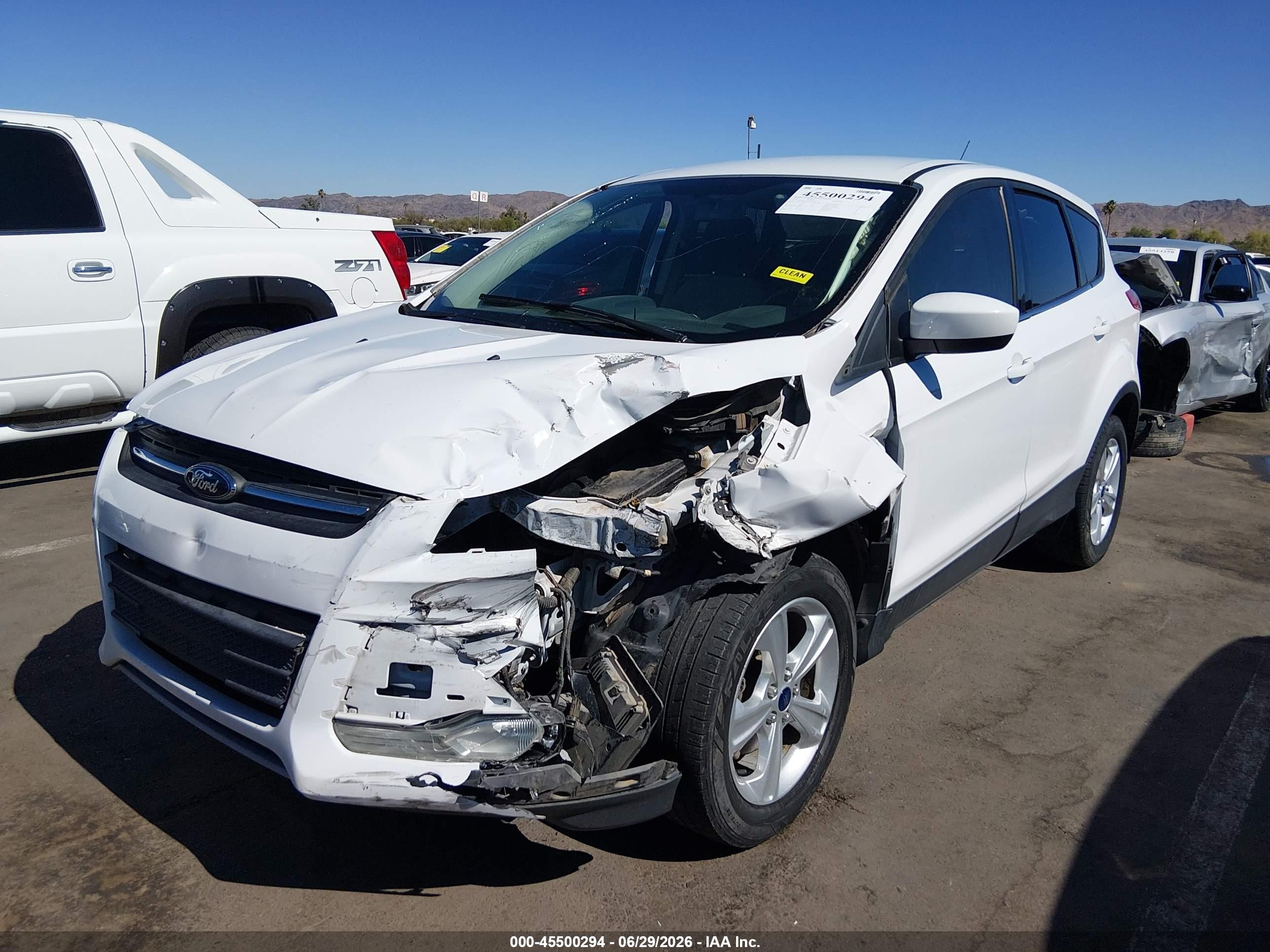 2014 Ford Escape Se White vin: 1FMCU0GX6EUD44335