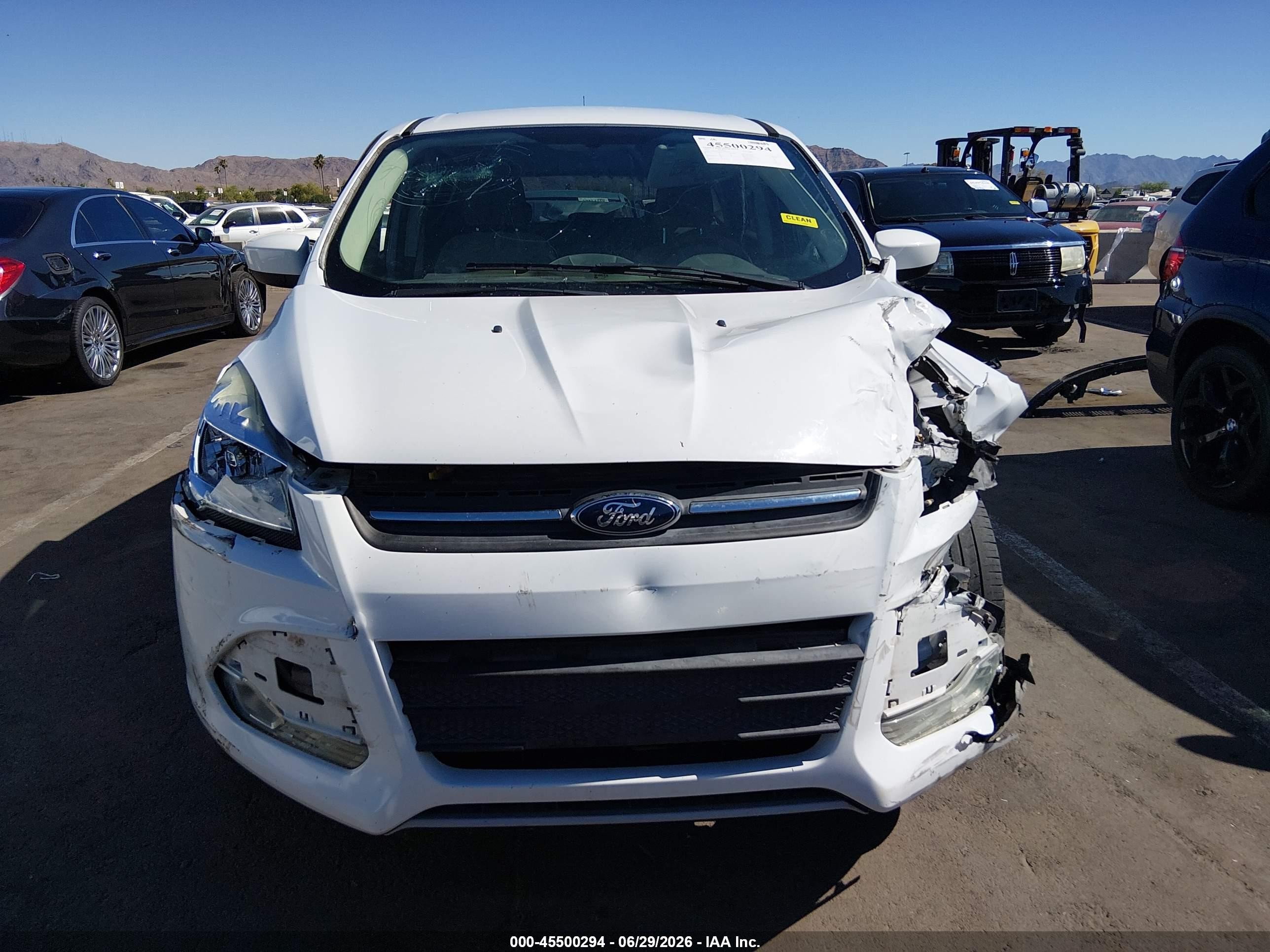 2014 Ford Escape Se White vin: 1FMCU0GX6EUD44335