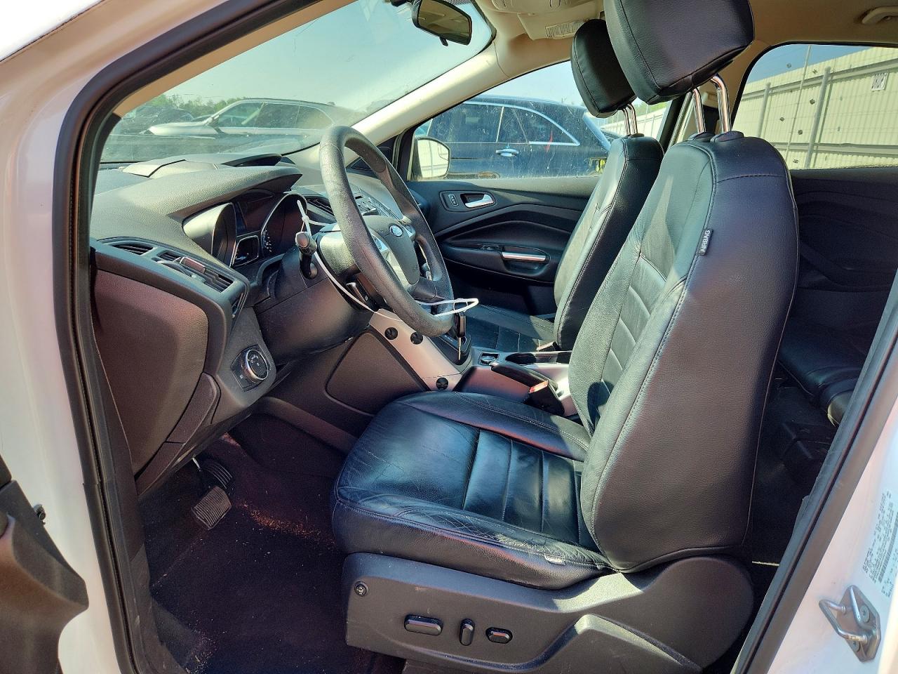 2014 Ford Escape Se Белый vin: 1FMCU0GX6EUD56422