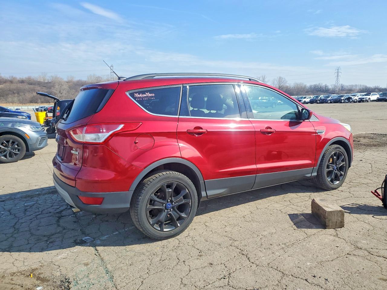 2014 Ford Escape Red vin: 1FMCU0GX6EUD76847