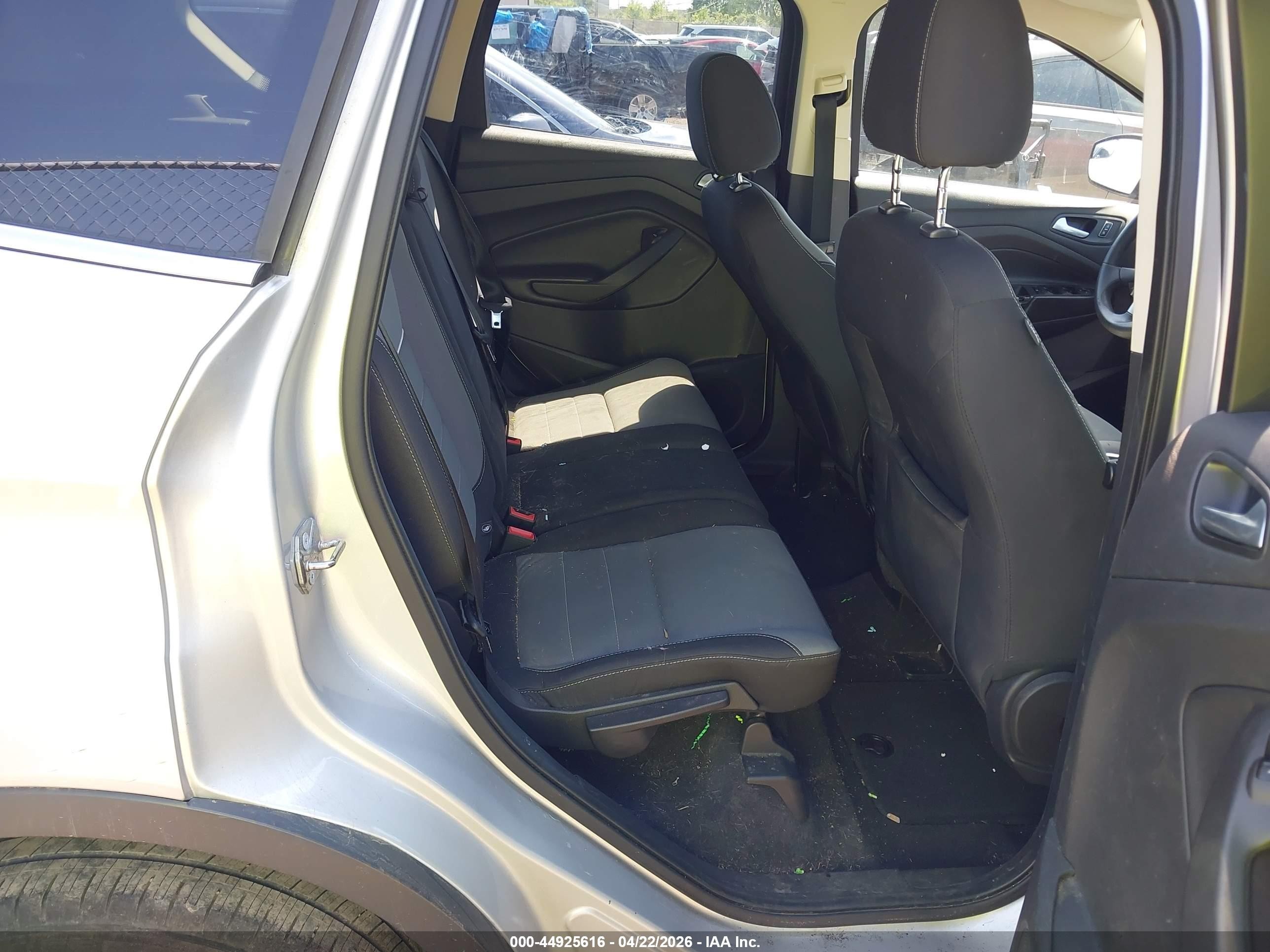 2014 Ford Escape Se Silver vin: 1FMCU0GX6EUE37405
