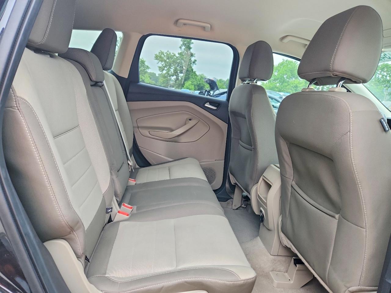 2015 Ford Escape Se Черный vin: 1FMCU0GX6FUA25227