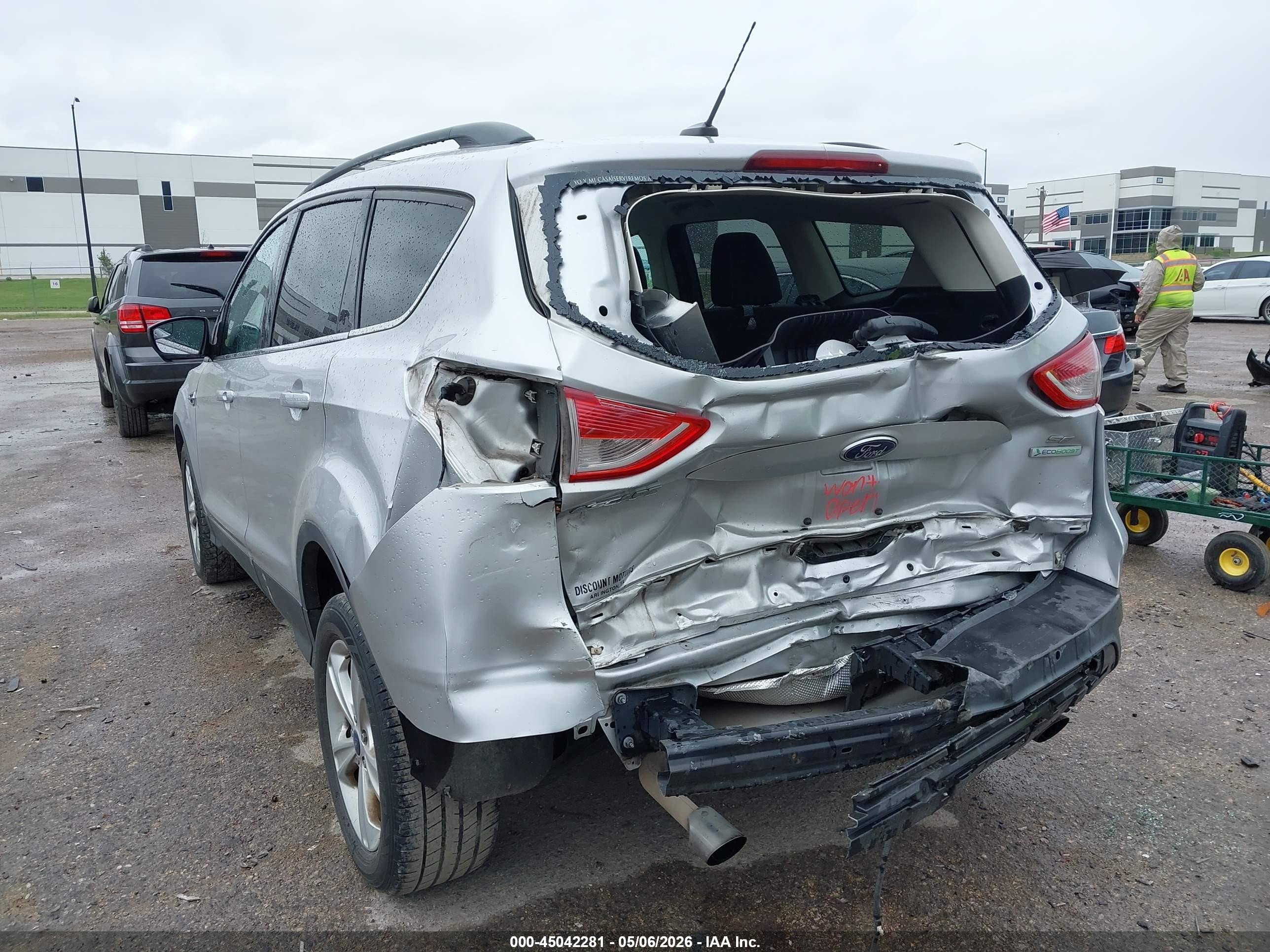 2015 Ford Escape Se Серебряный vin: 1FMCU0GX6FUB18698
