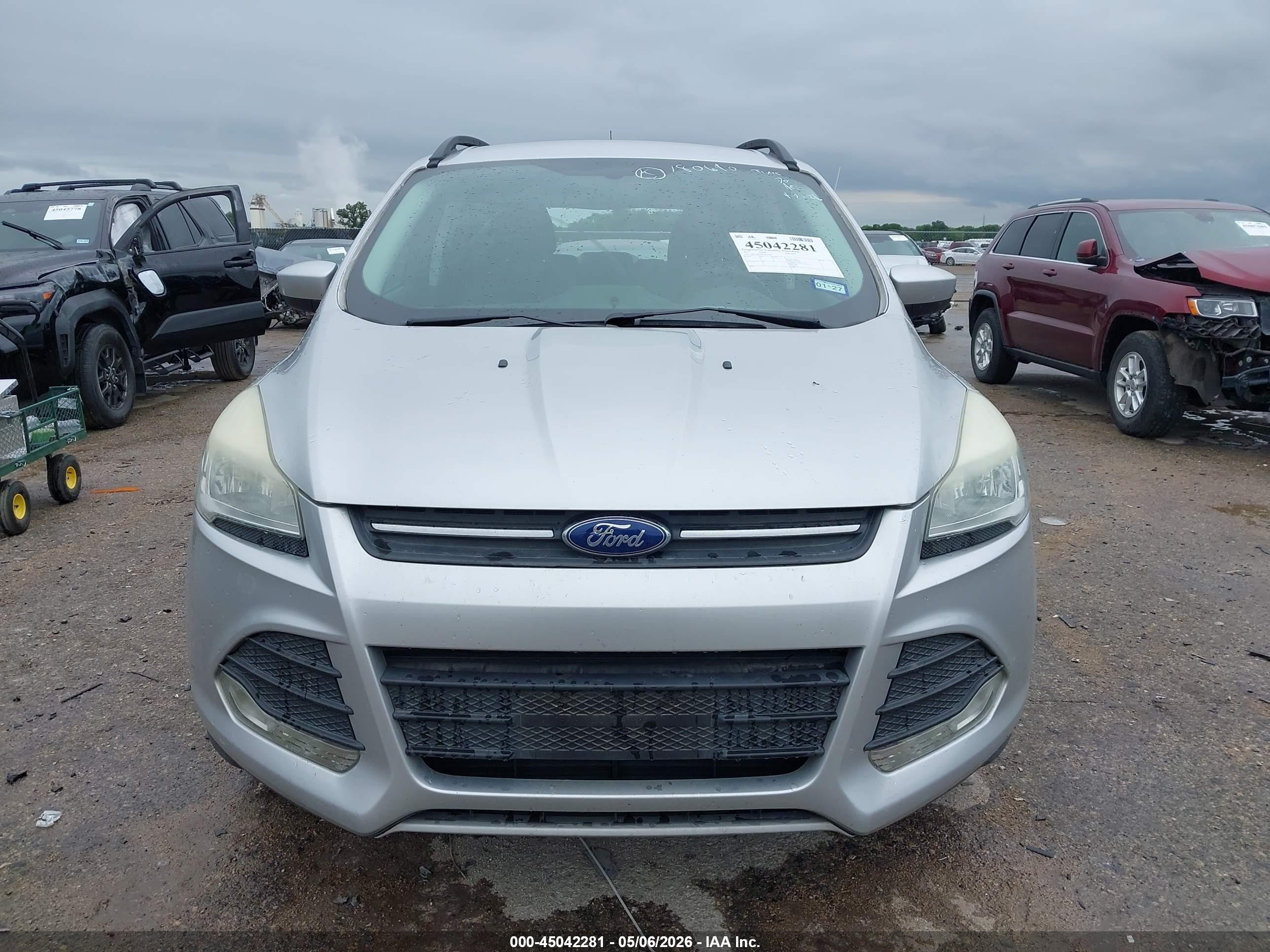 2015 Ford Escape Se Серебряный vin: 1FMCU0GX6FUB18698