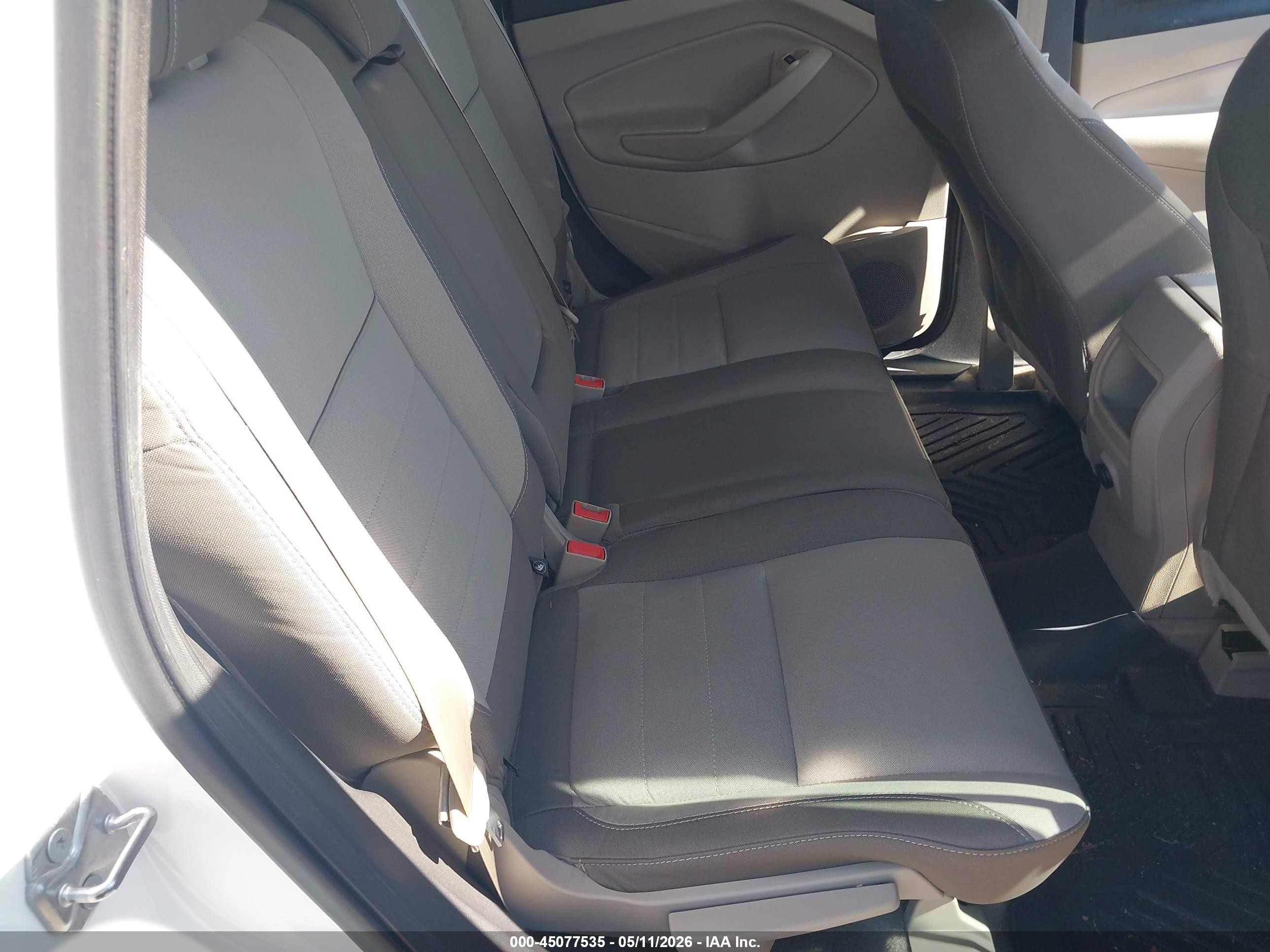 2015 Ford Escape Se White vin: 1FMCU0GX6FUB31466