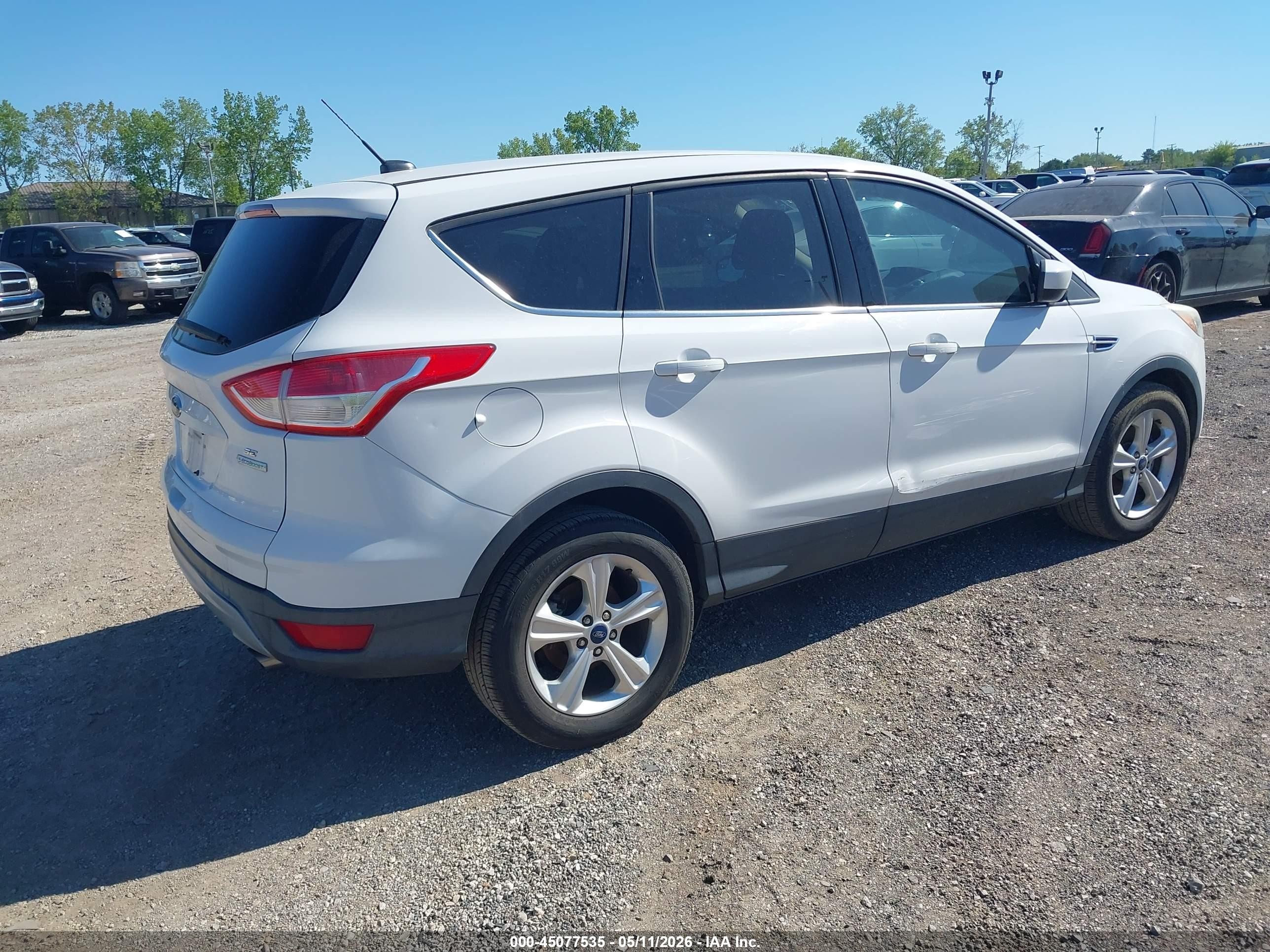 2015 Ford Escape Se White vin: 1FMCU0GX6FUB31466
