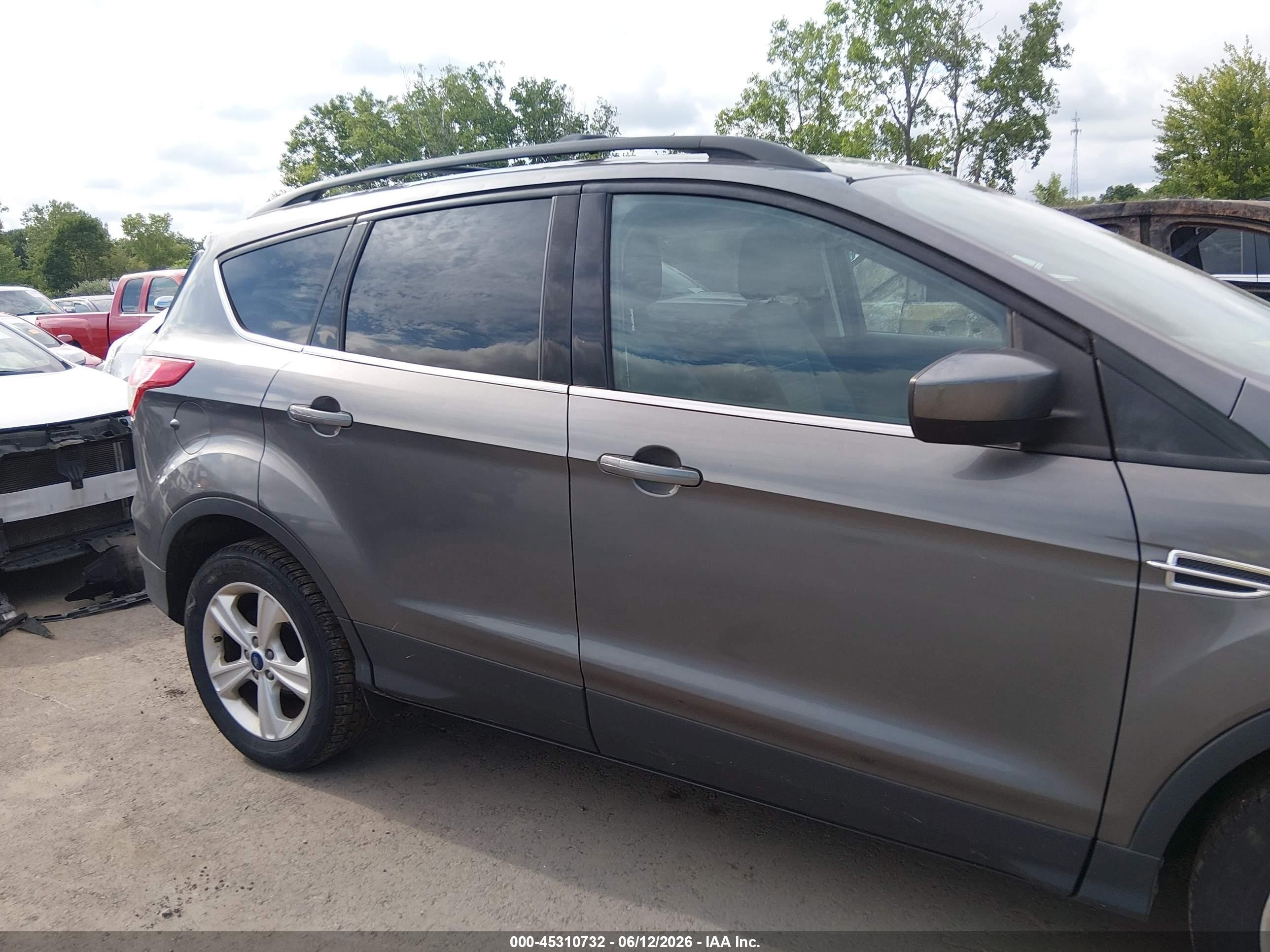 2013 Ford Escape Se Gray vin: 1FMCU0GX7DUB92242