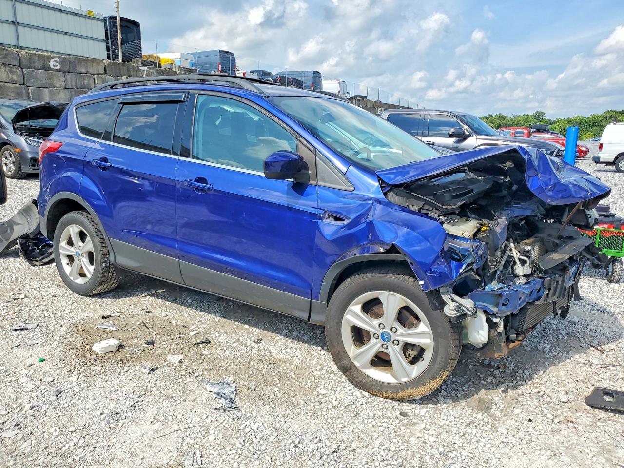 2013 Ford Escape Se Синий vin: 1FMCU0GX7DUC43514