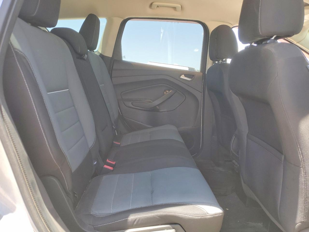 2013 Ford Escape Se Серебряный vin: 1FMCU0GX7DUC43996