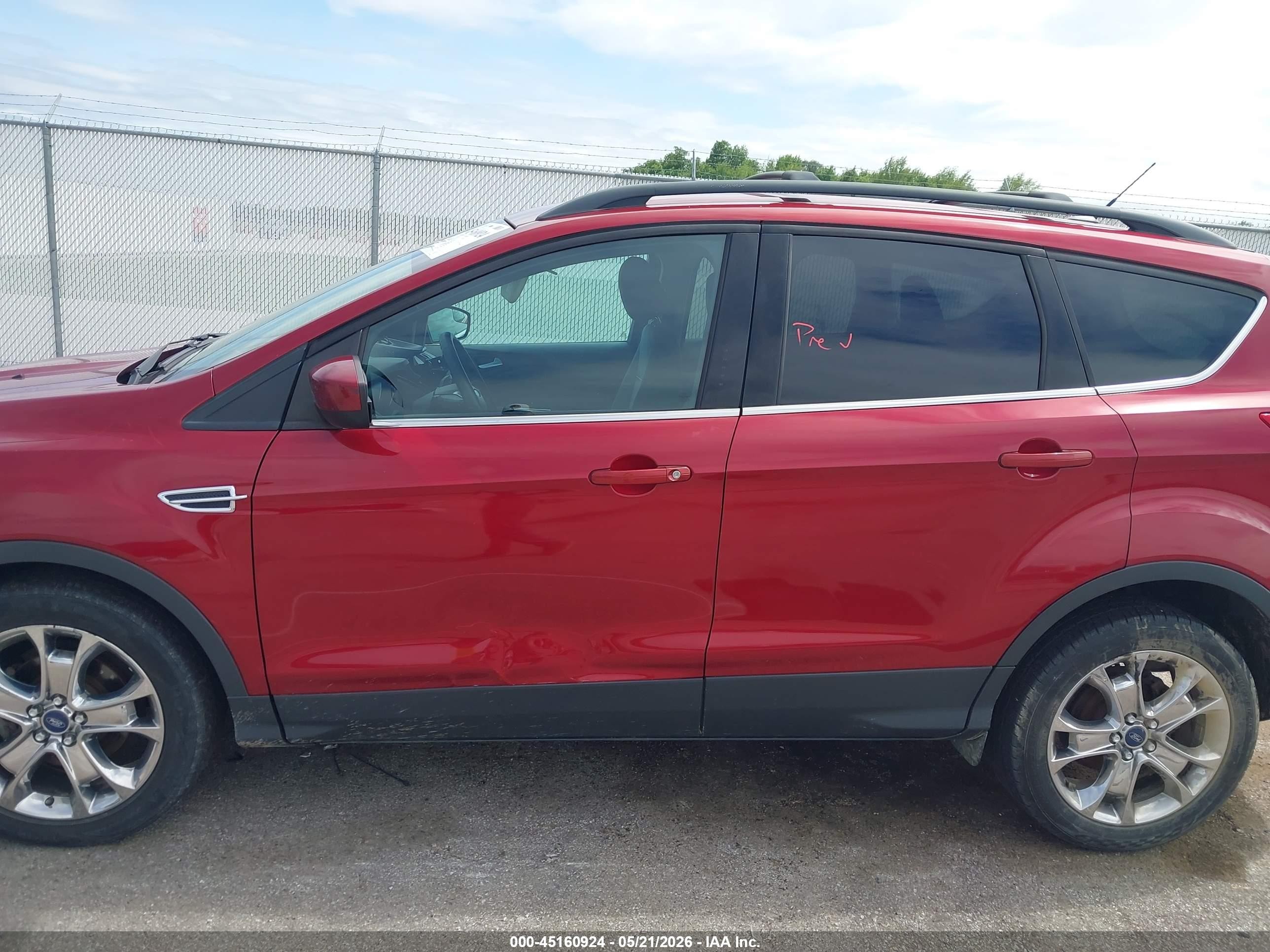 2014 Ford Escape Se Red vin: 1FMCU0GX7EUA75763