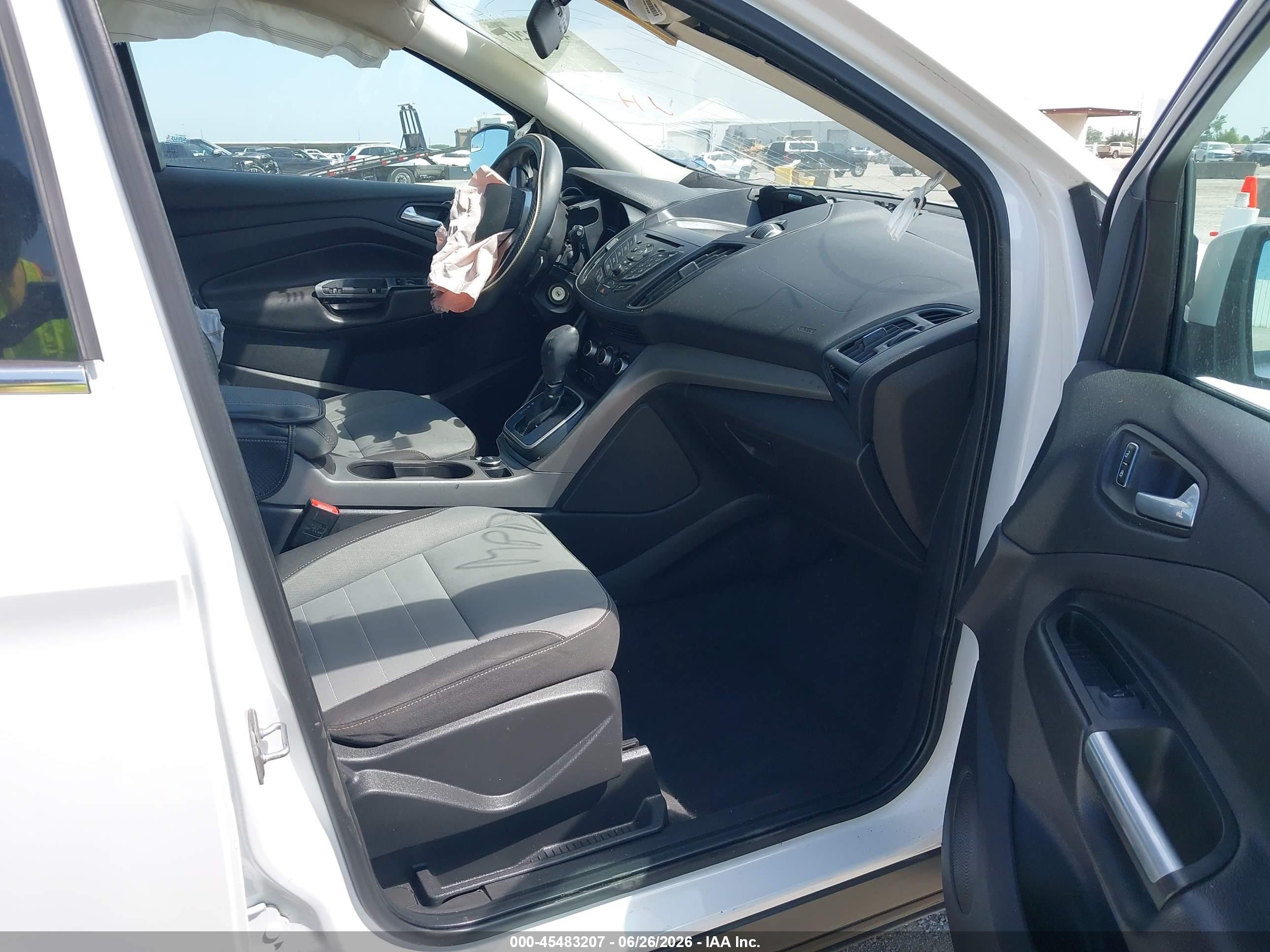 2014 Ford Escape Se White vin: 1FMCU0GX7EUB10110