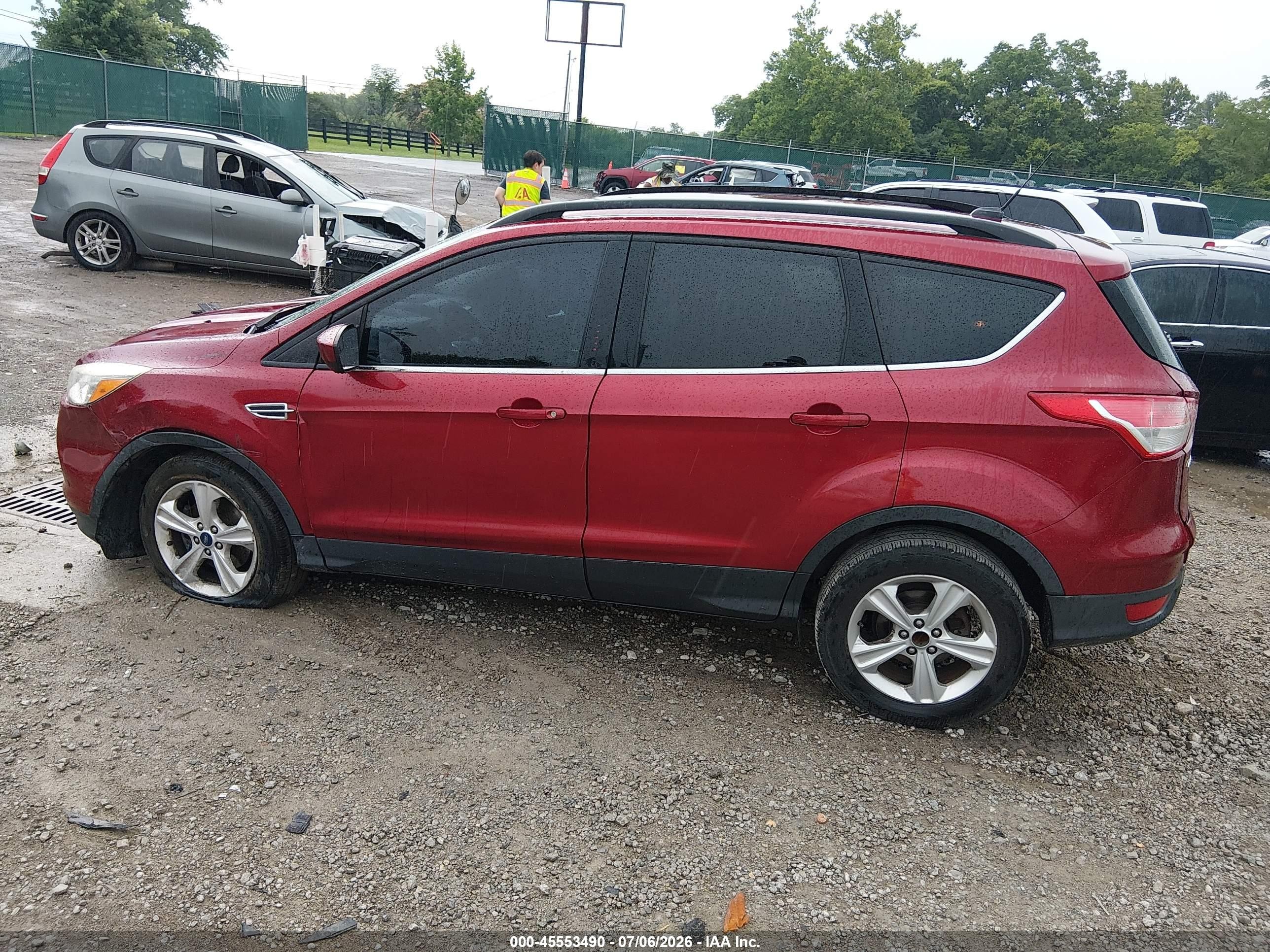 2014 Ford Escape Se Red vin: 1FMCU0GX7EUB93134