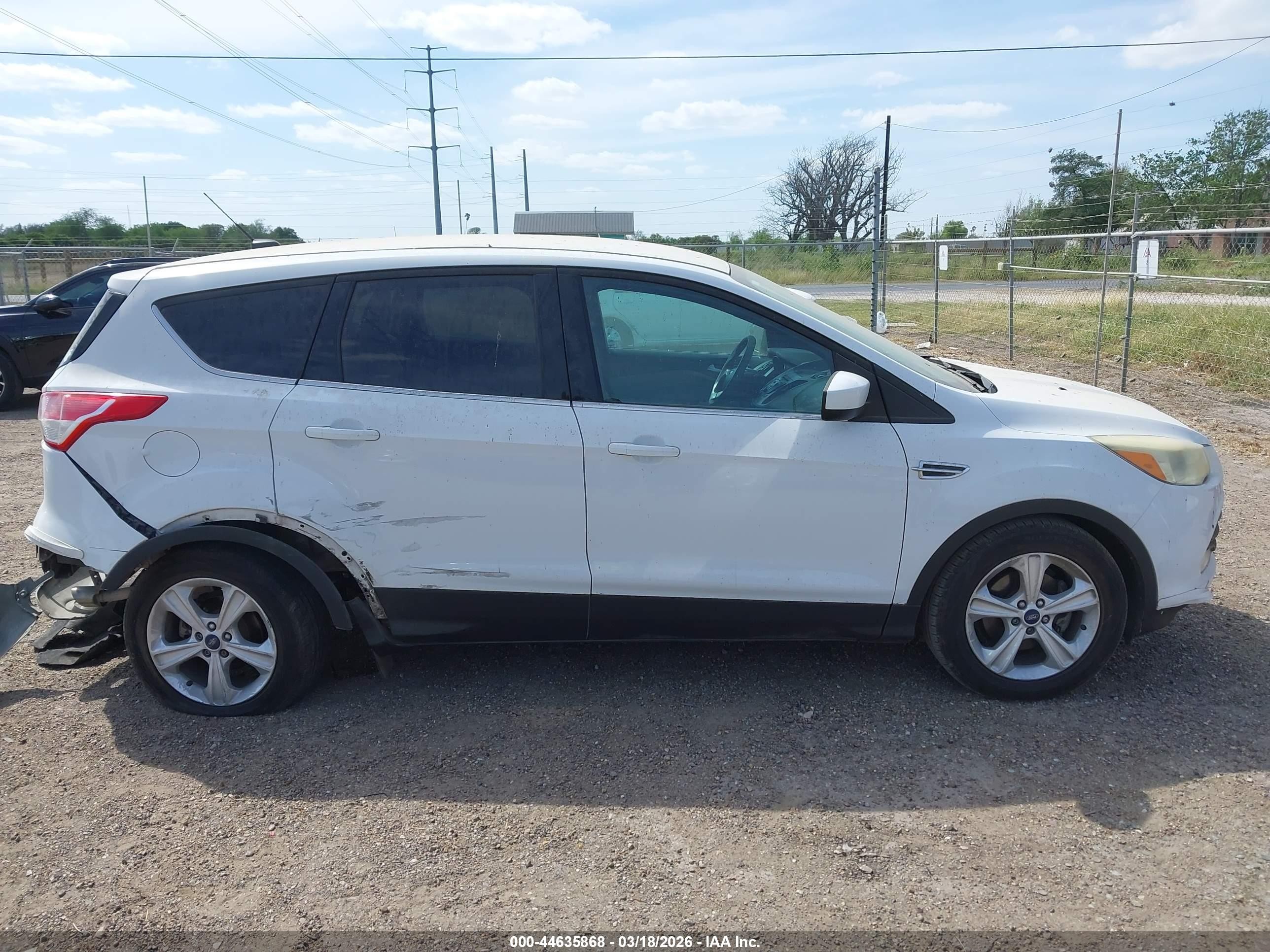 2014 Ford Escape Se White vin: 1FMCU0GX7EUC02933