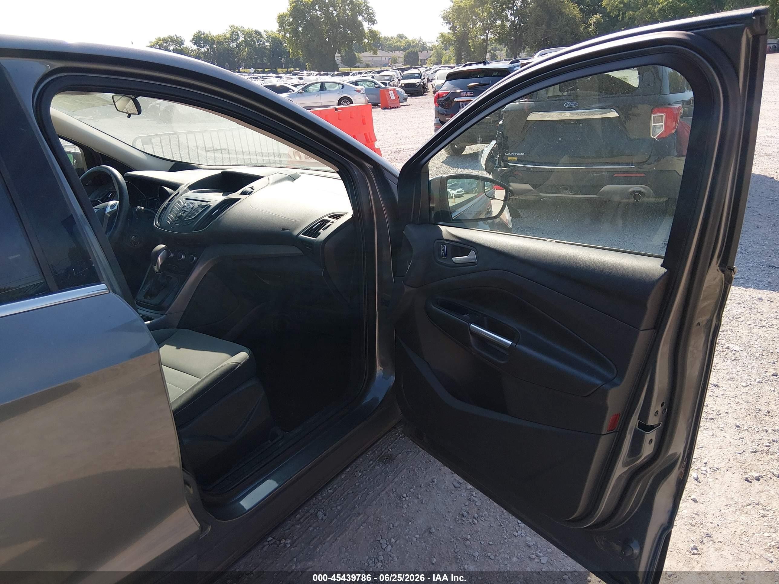 2014 Ford Escape Se Серый vin: 1FMCU0GX7EUC51226