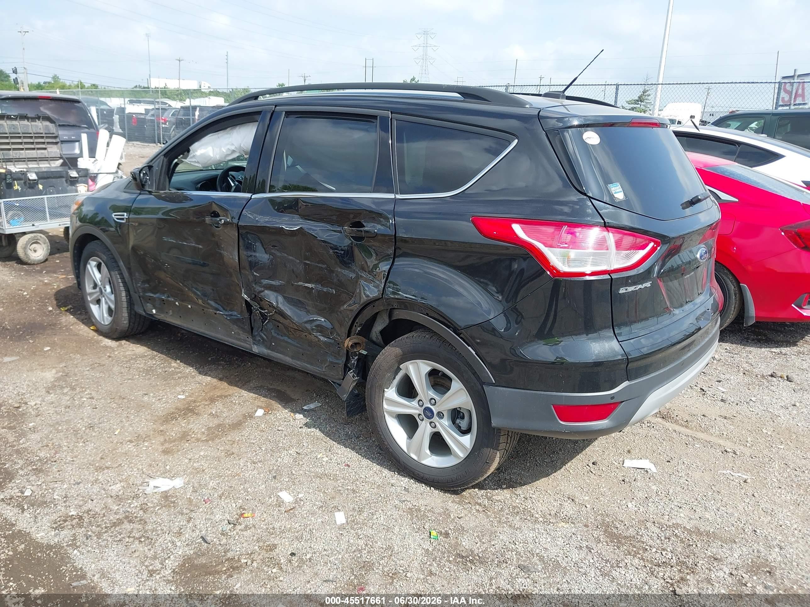 2014 Ford Escape Se Черный vin: 1FMCU0GX7EUC83030