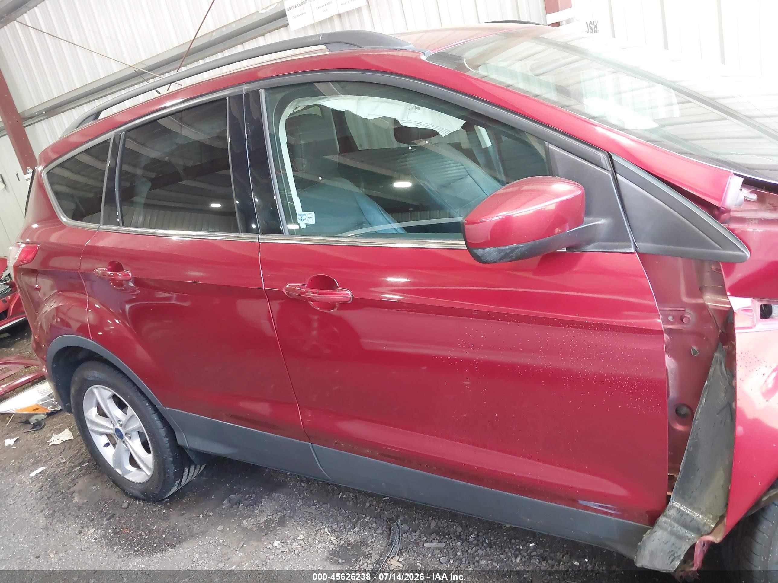 2014 Ford Escape Se Красный vin: 1FMCU0GX7EUD49172