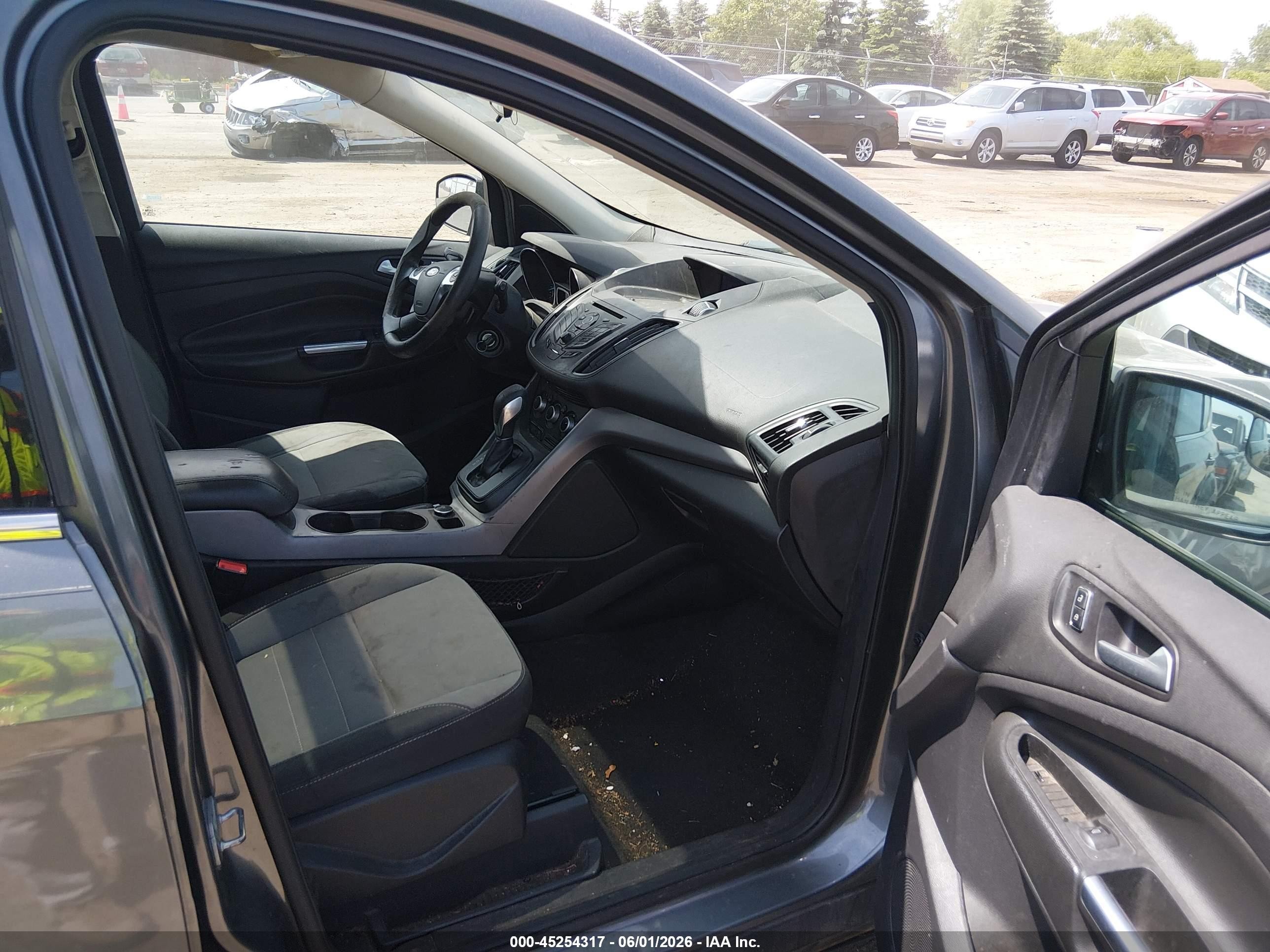 2014 Ford Escape Se Gray vin: 1FMCU0GX7EUD57546