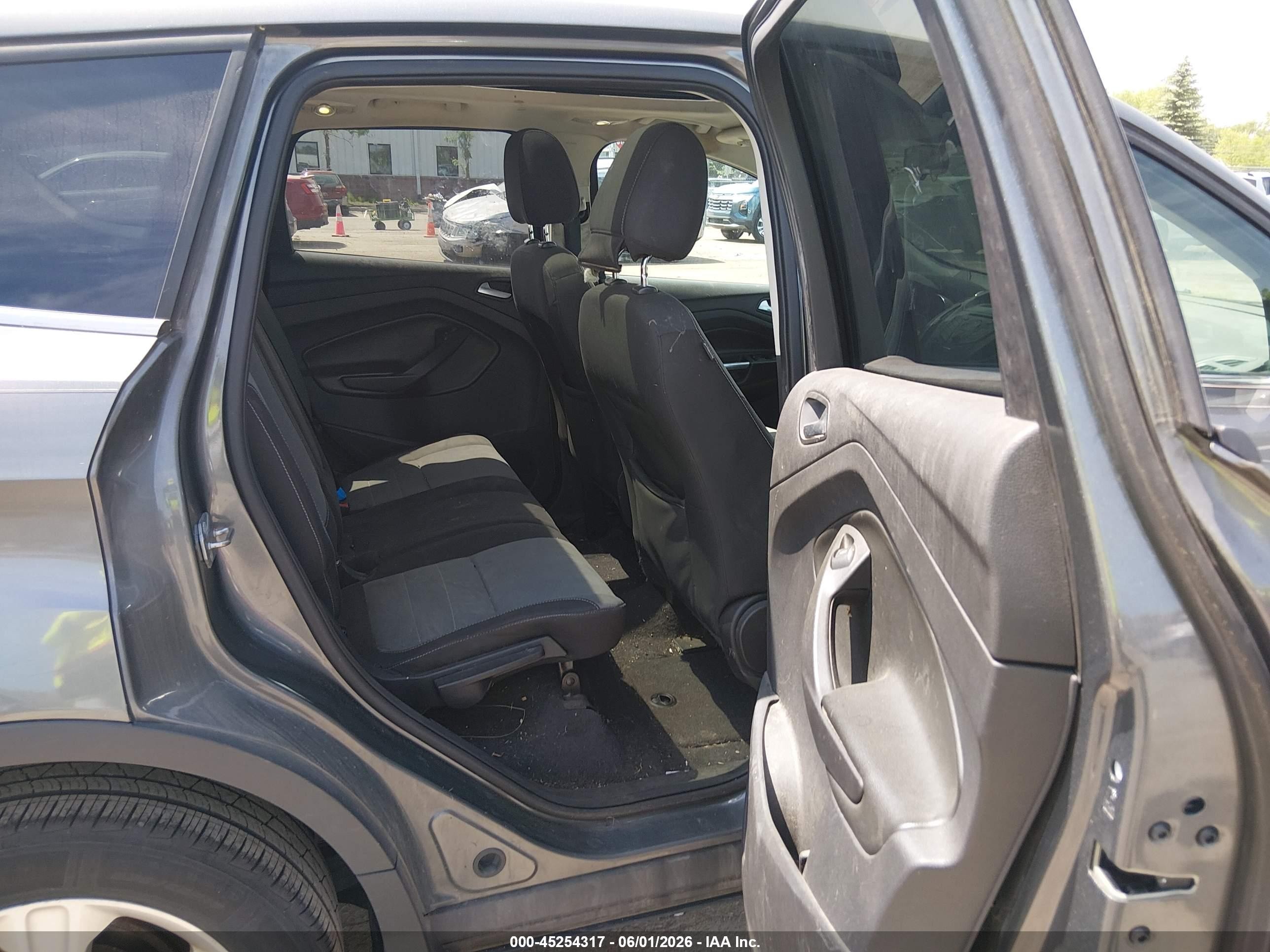 2014 Ford Escape Se Gray vin: 1FMCU0GX7EUD57546