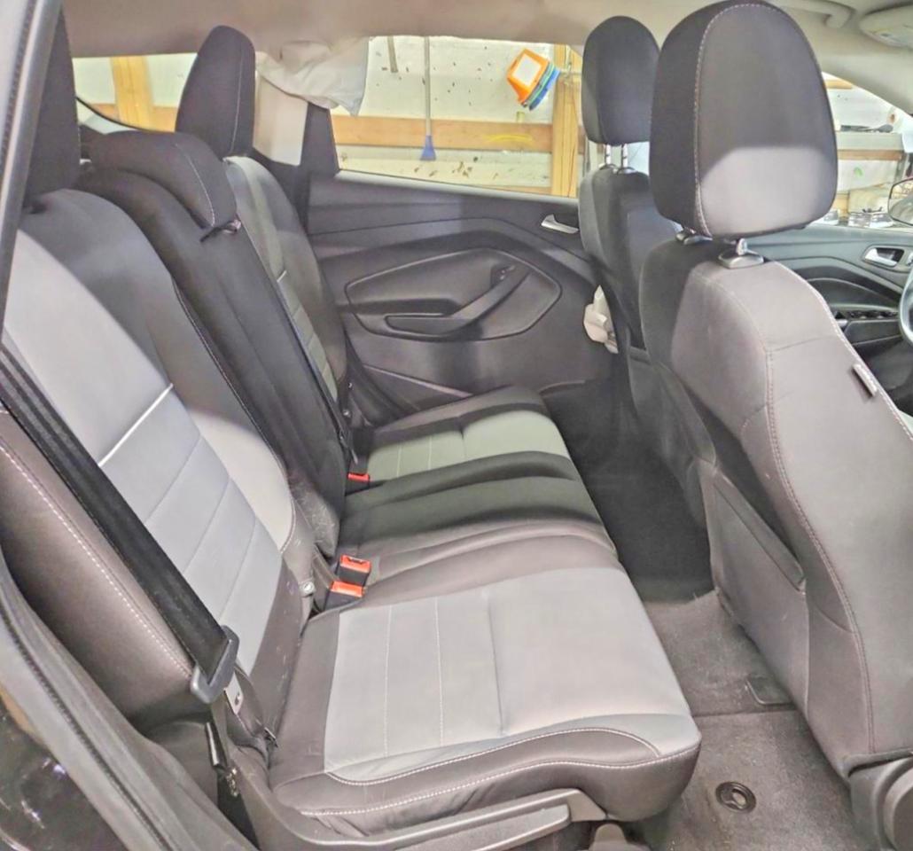 2014 Ford Escape Se Черный vin: 1FMCU0GX7EUD99893