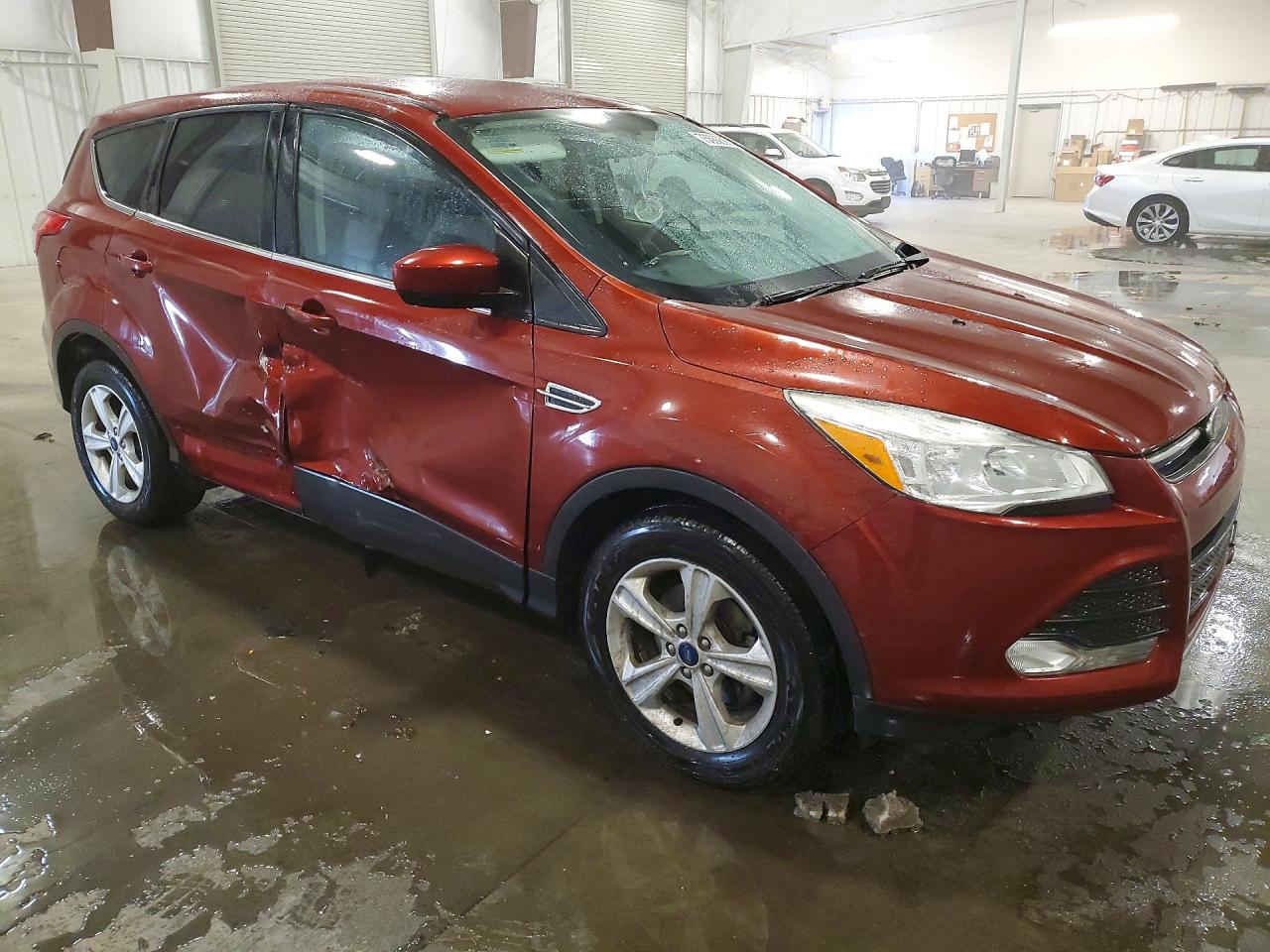 2014 Ford Escape Se Темно-бордовый vin: 1FMCU0GX7EUE13226