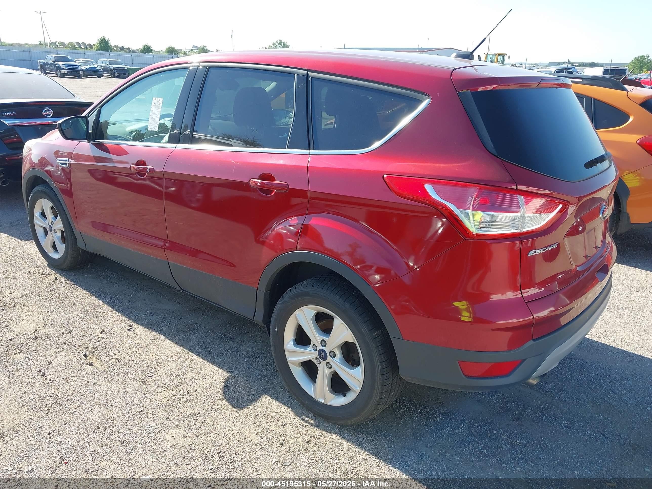 2014 Ford Escape Se Красный vin: 1FMCU0GX7EUE26039