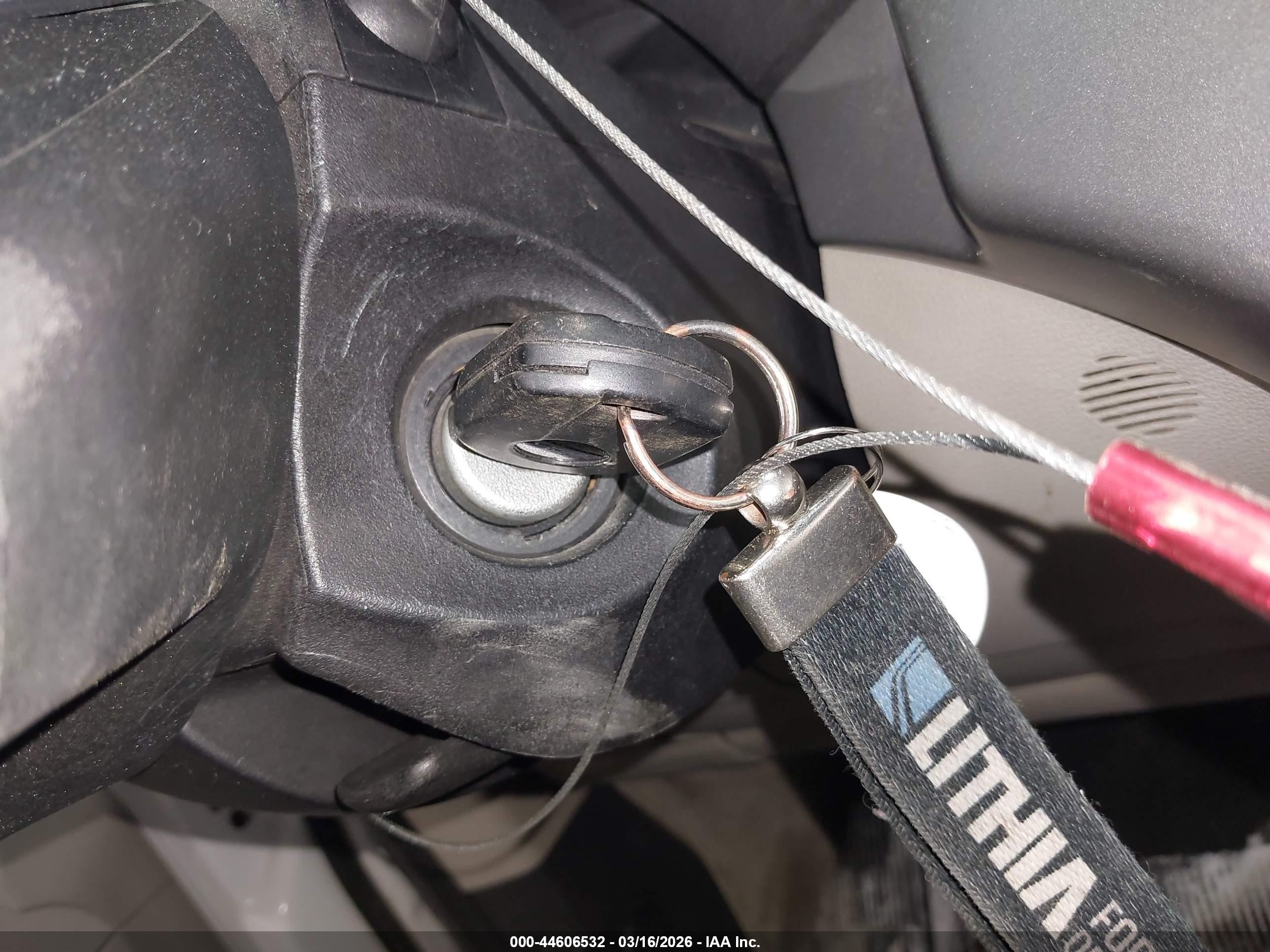2015 Ford Escape Se White vin: 1FMCU0GX7FUA01177