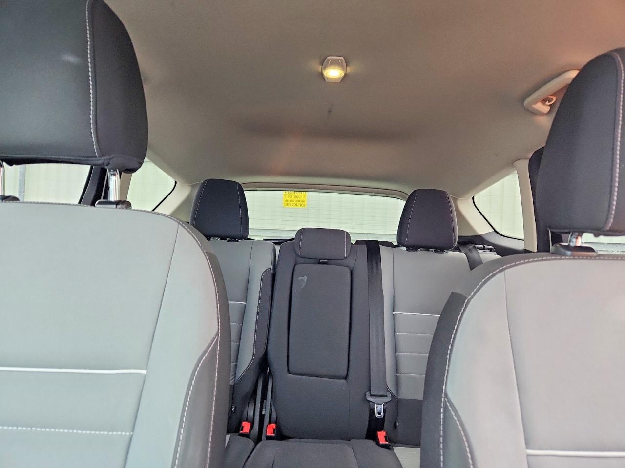 2015 Ford Escape Se White vin: 1FMCU0GX7FUA45518