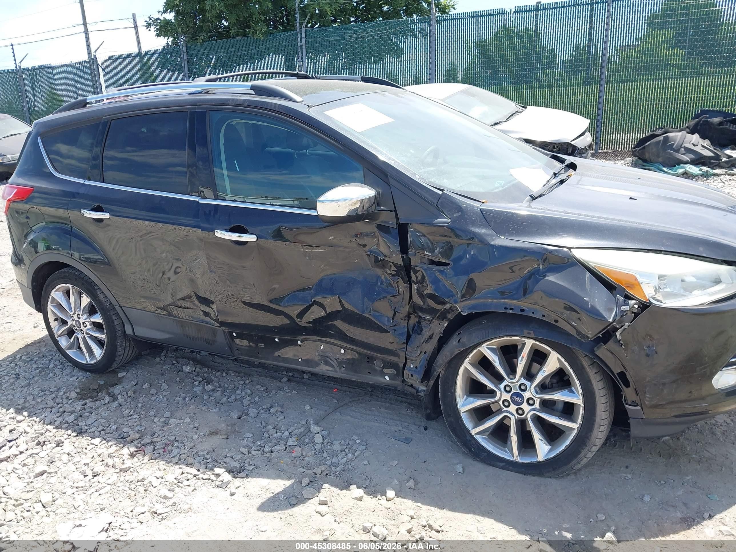 2015 Ford Escape Se Черный vin: 1FMCU0GX7FUB56425