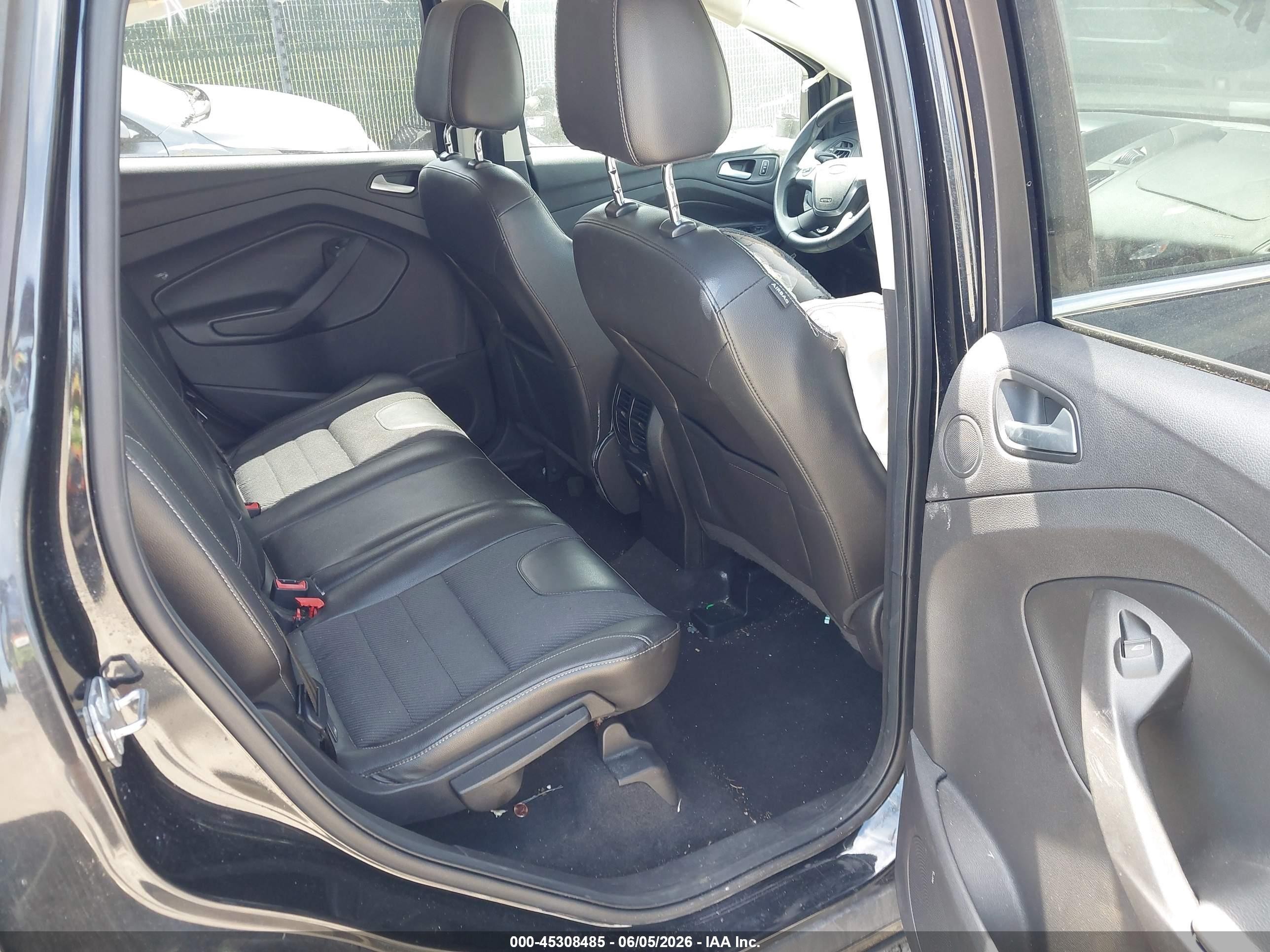 2015 Ford Escape Se Черный vin: 1FMCU0GX7FUB56425