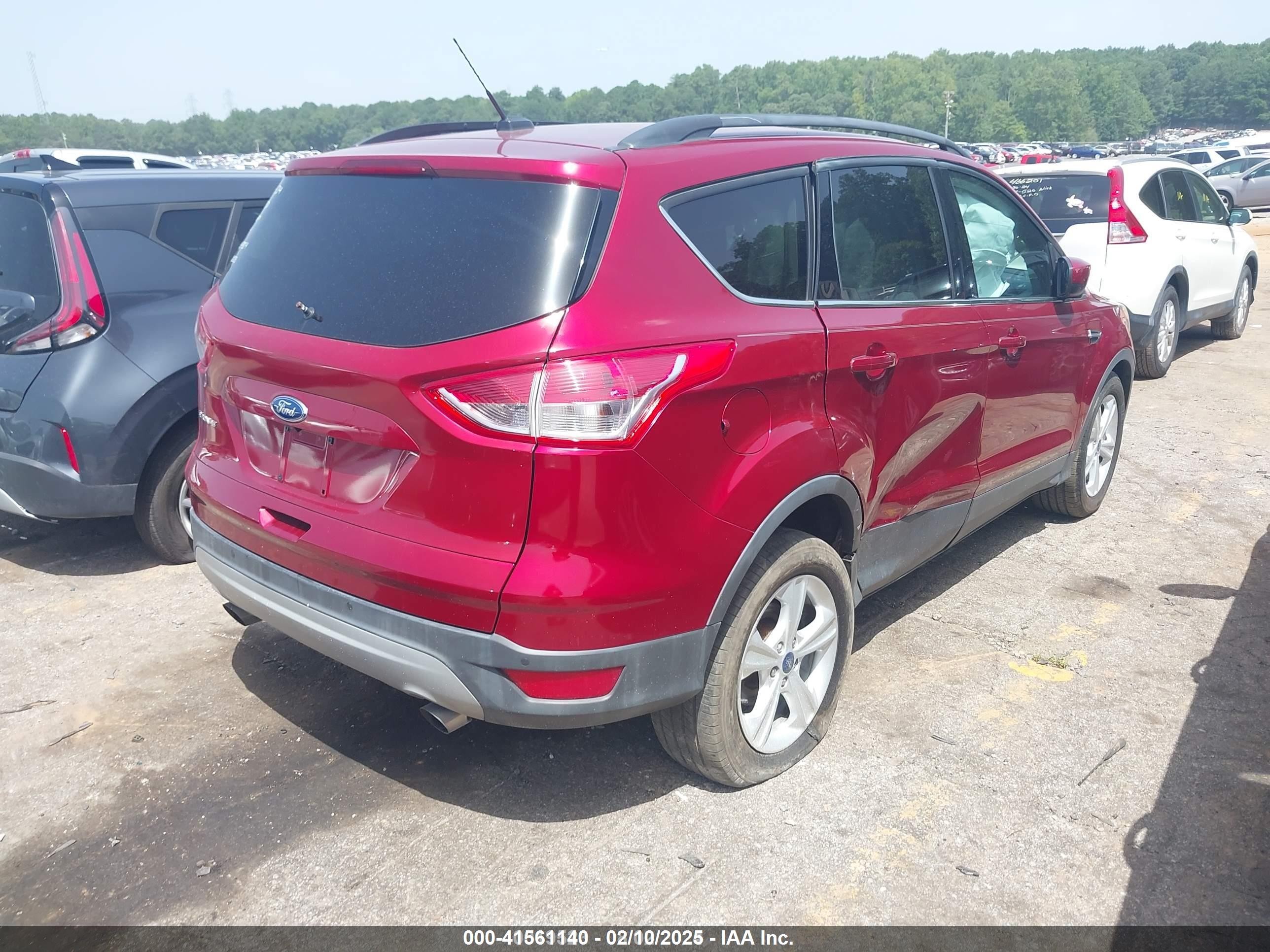 2015 Ford Escape Se Красный vin: 1FMCU0GX7FUB89814