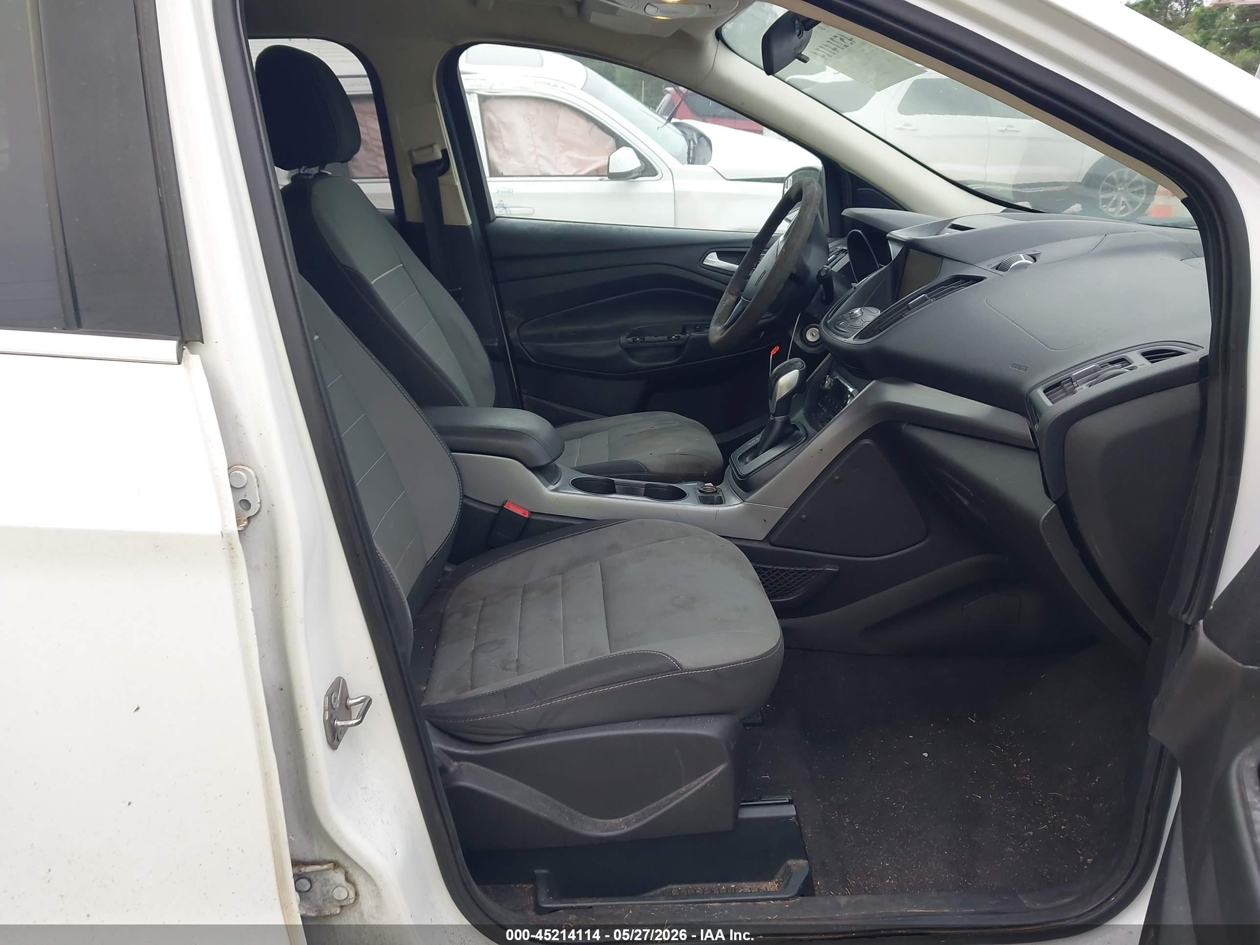 2015 Ford Escape Se White vin: 1FMCU0GX7FUB96679