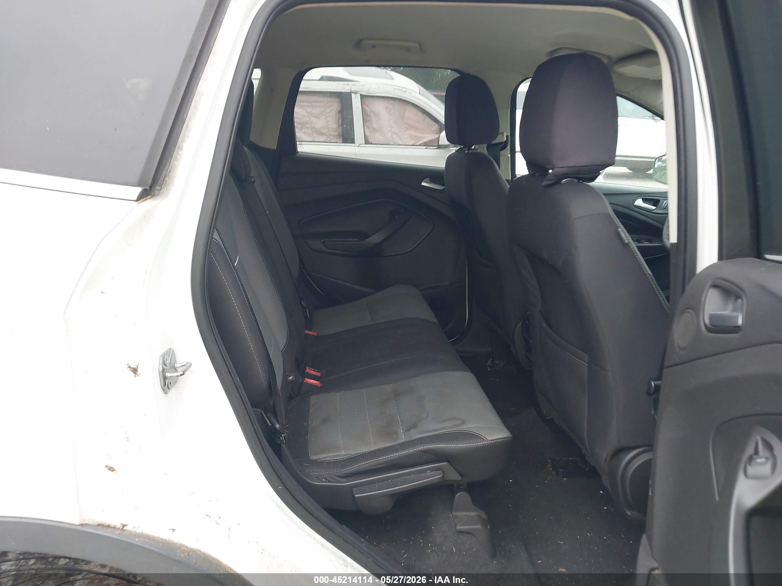 2015 Ford Escape Se White vin: 1FMCU0GX7FUB96679