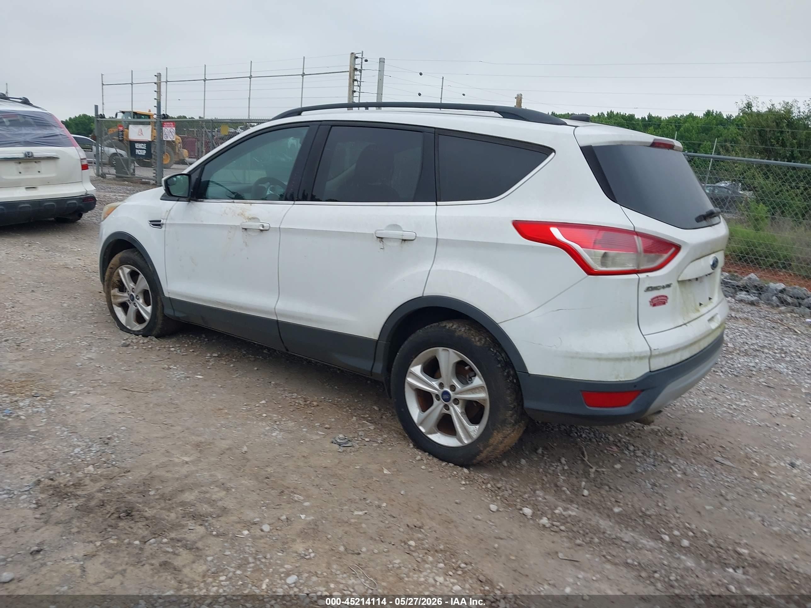 2015 Ford Escape Se White vin: 1FMCU0GX7FUB96679