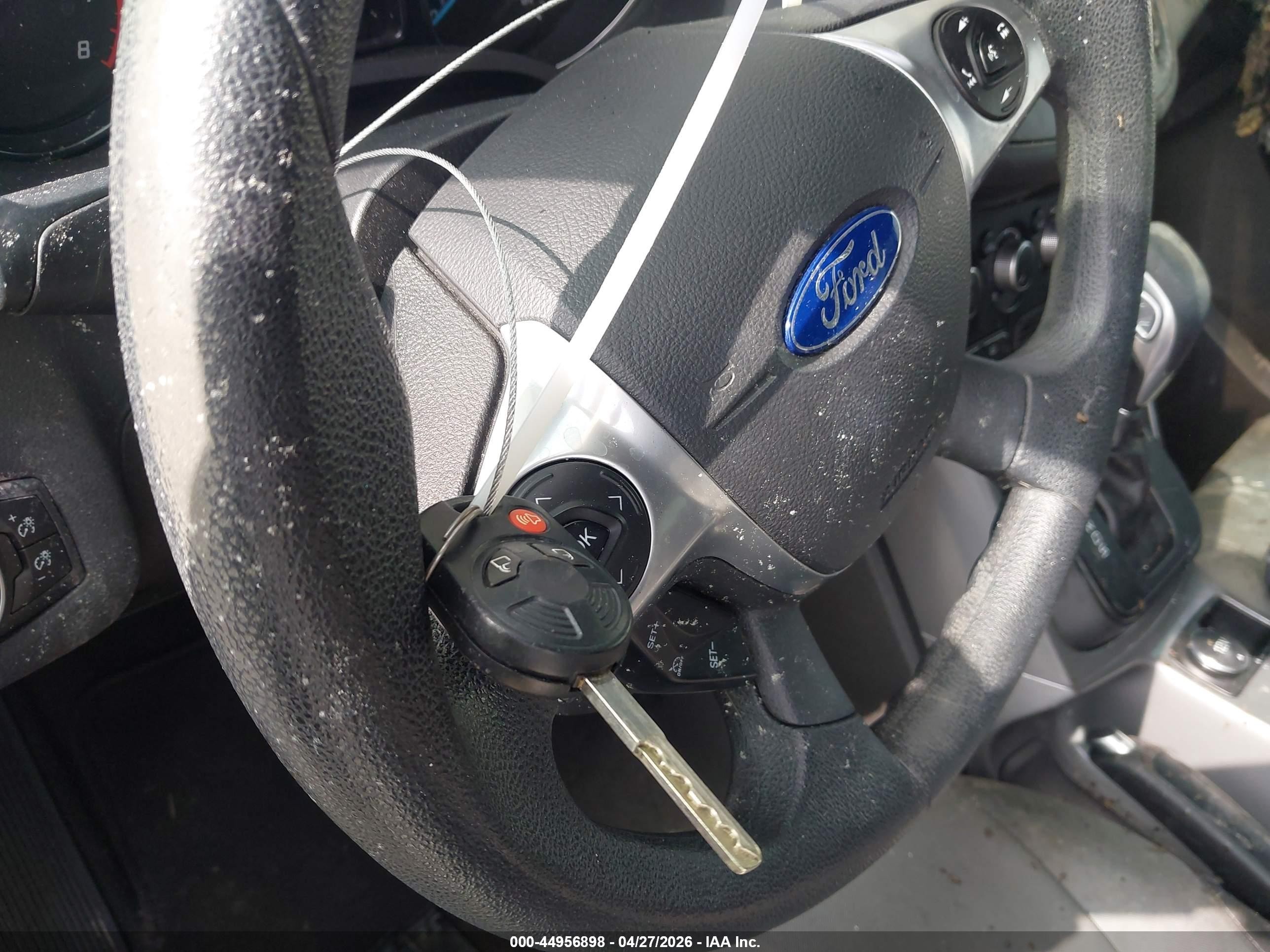 2015 Ford Escape Se White vin: 1FMCU0GX7FUC06045