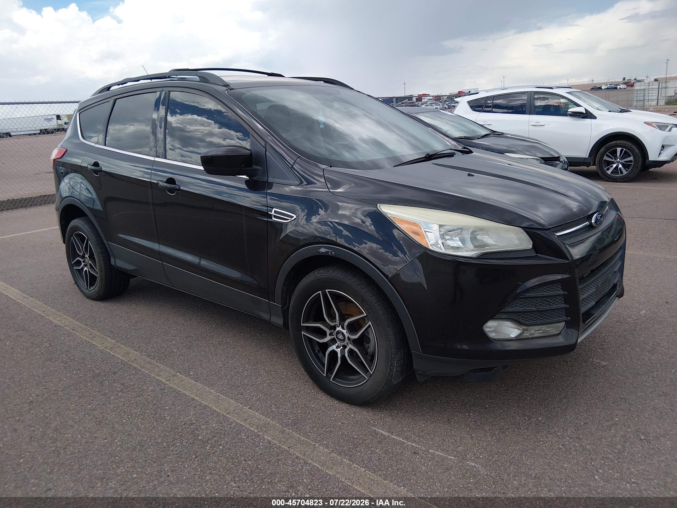 2013 Ford Escape Se Черный vin: 1FMCU0GX8DUA33908