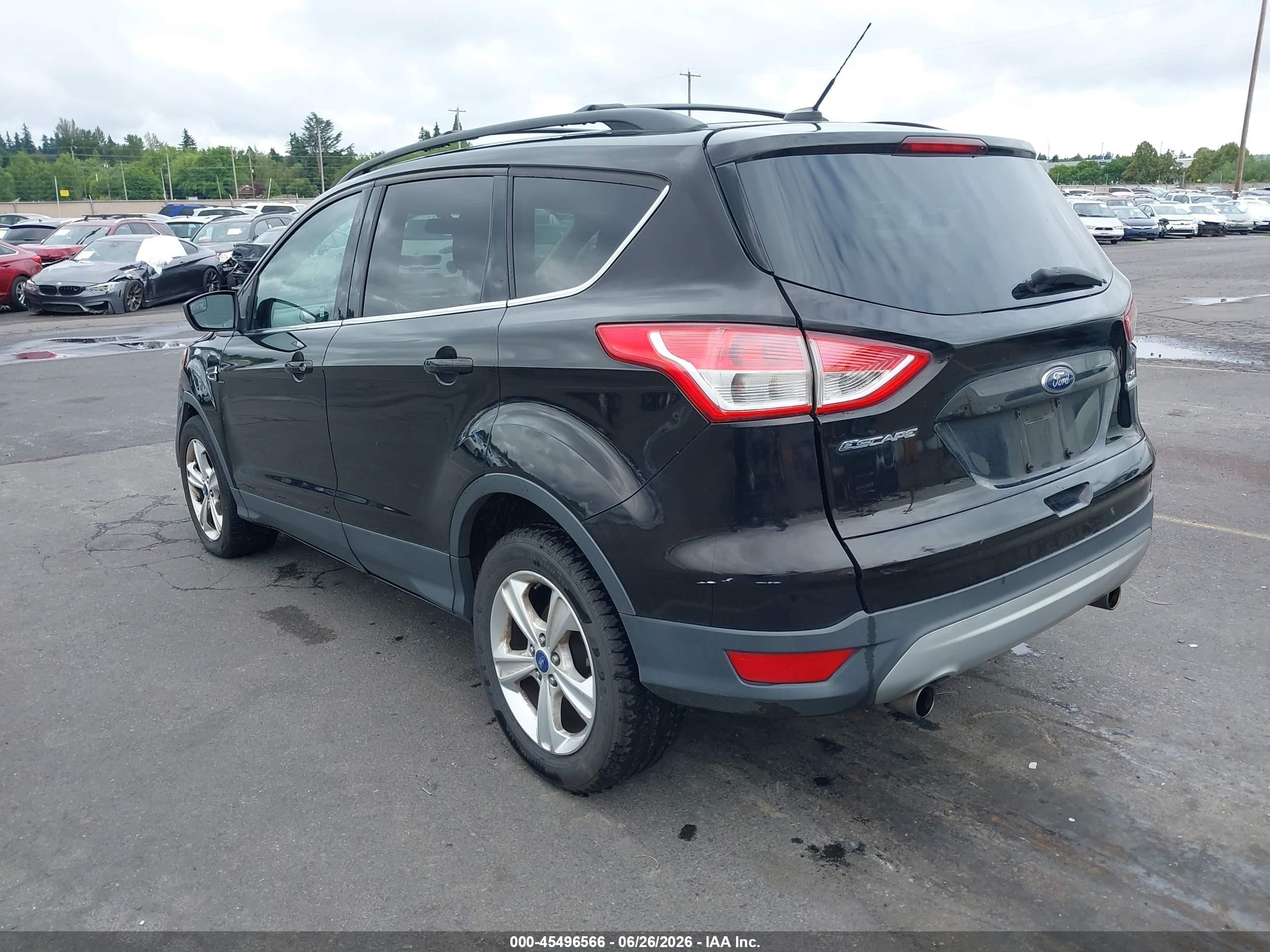 2013 Ford Escape Se Черный vin: 1FMCU0GX8DUA78668