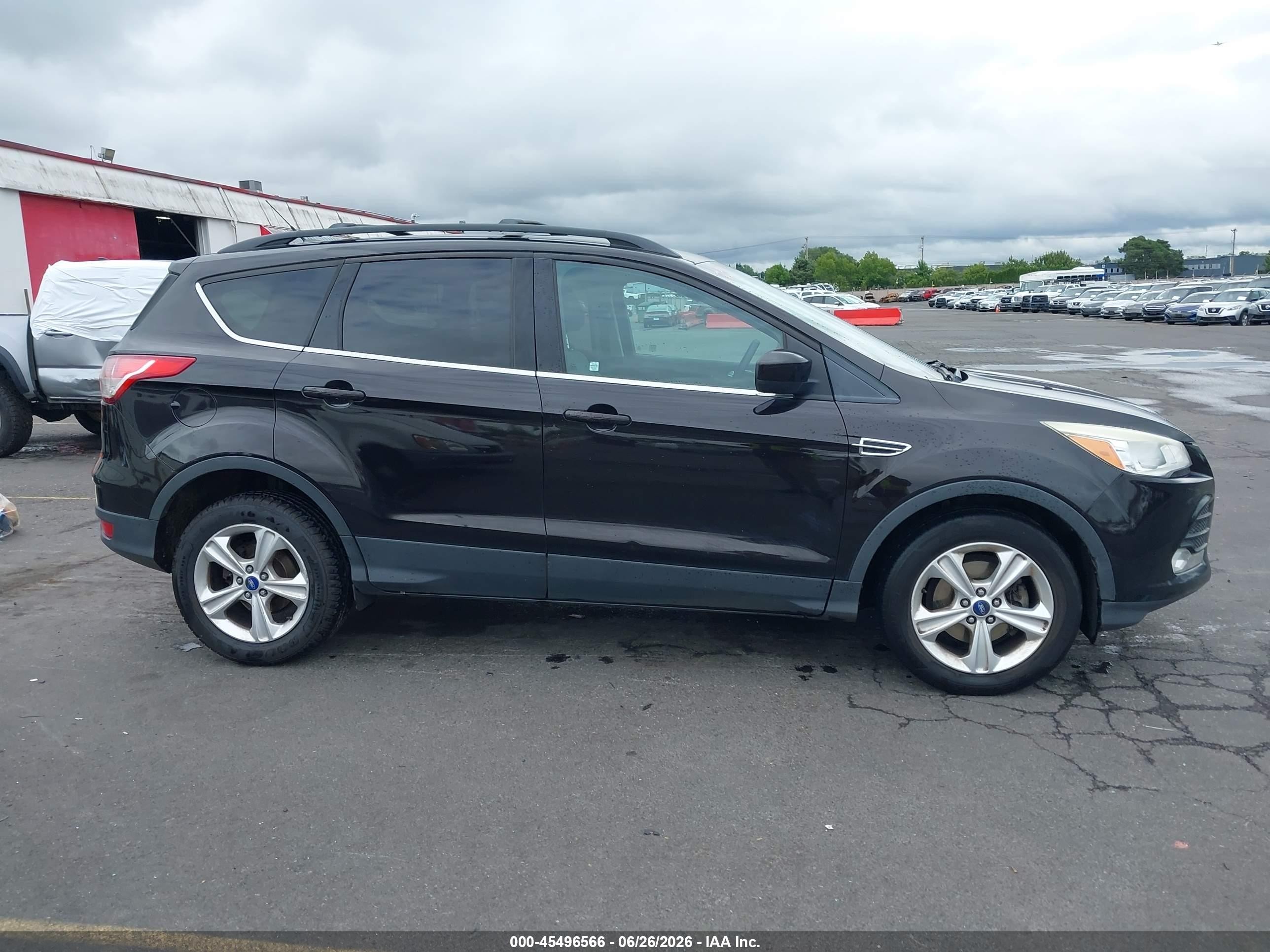 2013 Ford Escape Se Черный vin: 1FMCU0GX8DUA78668