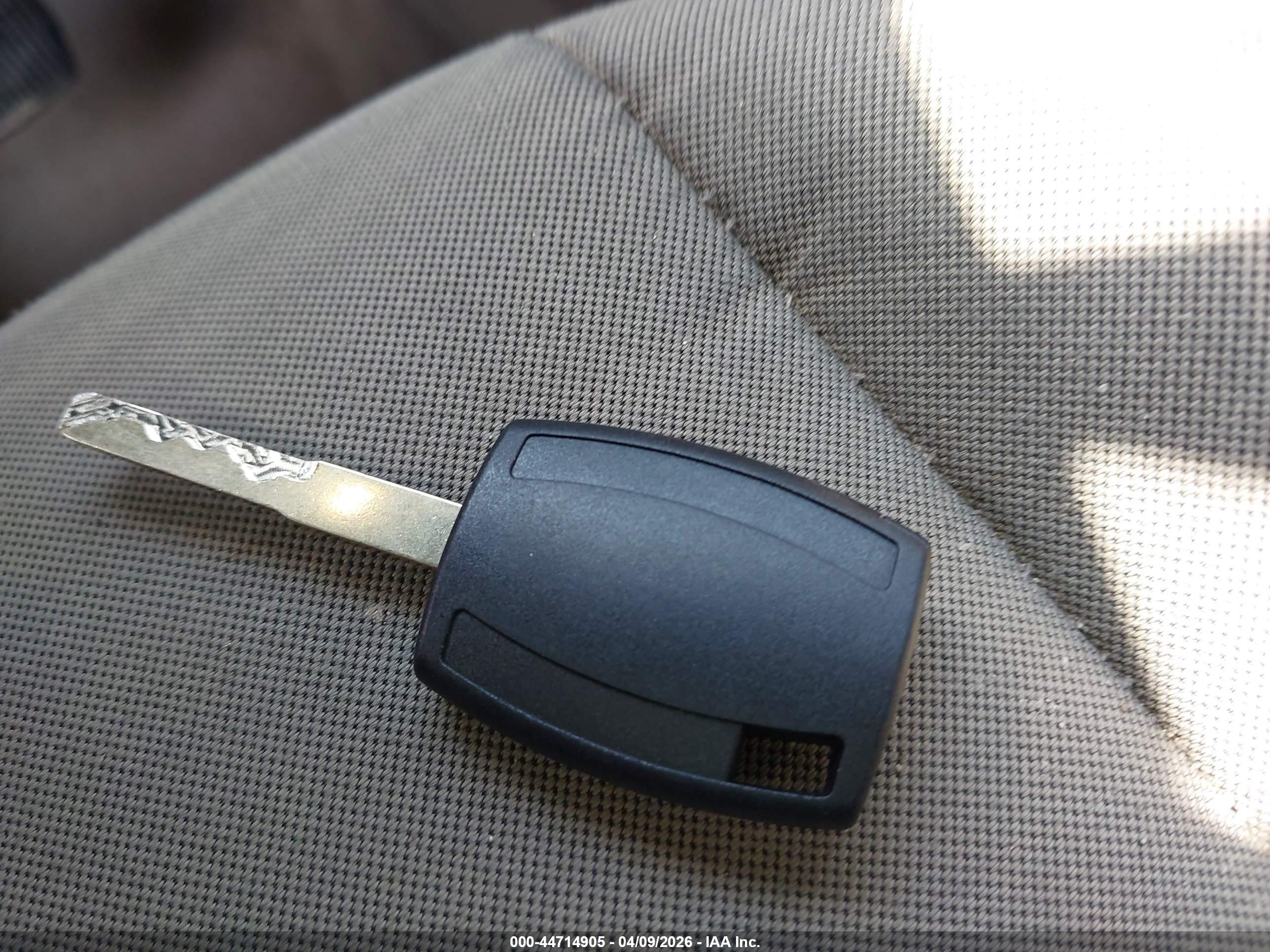 2013 Ford Escape Se Blue vin: 1FMCU0GX8DUB22068