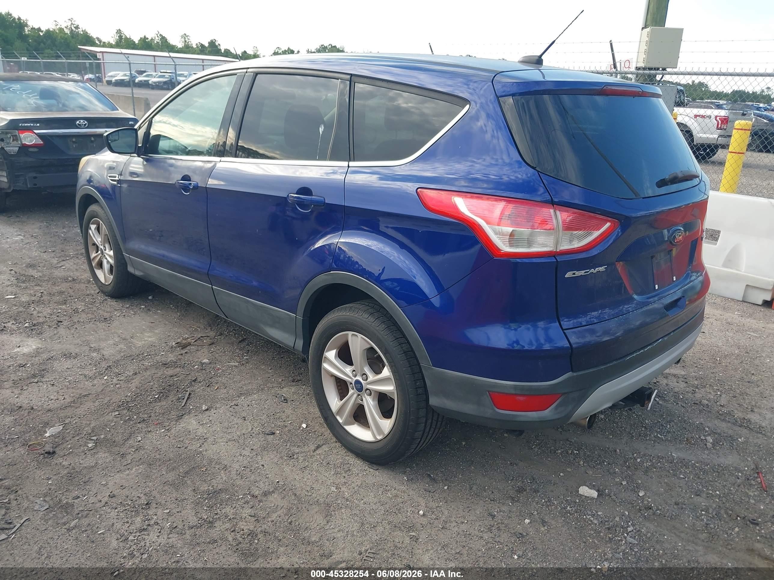 2013 Ford Escape Se Синий vin: 1FMCU0GX8DUC47068