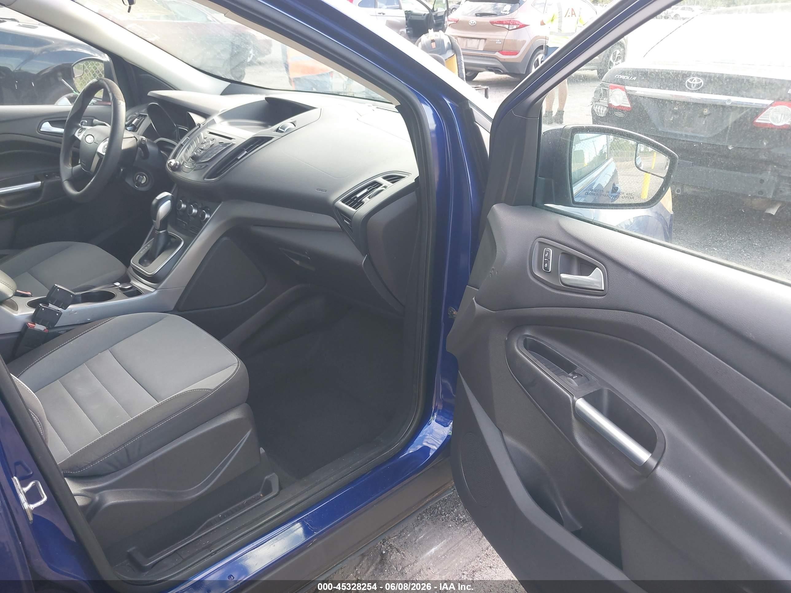 2013 Ford Escape Se Синий vin: 1FMCU0GX8DUC47068