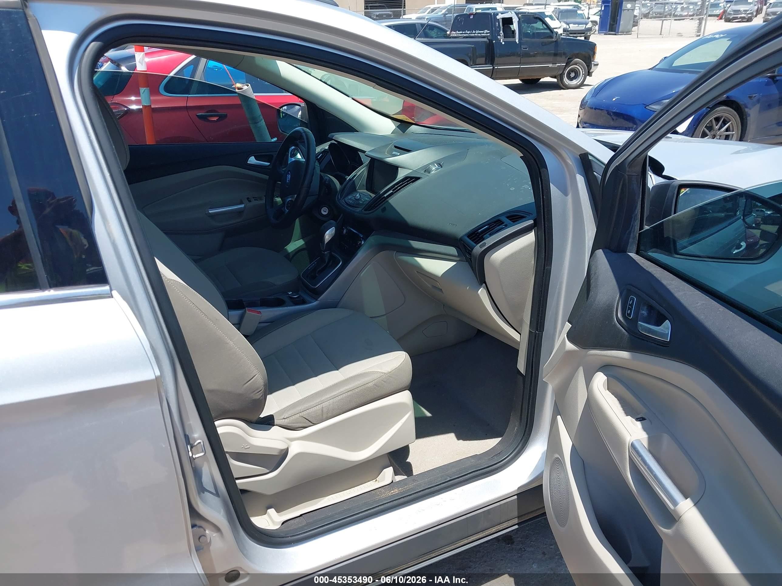 2013 Ford Escape Se Silver vin: 1FMCU0GX8DUC85707
