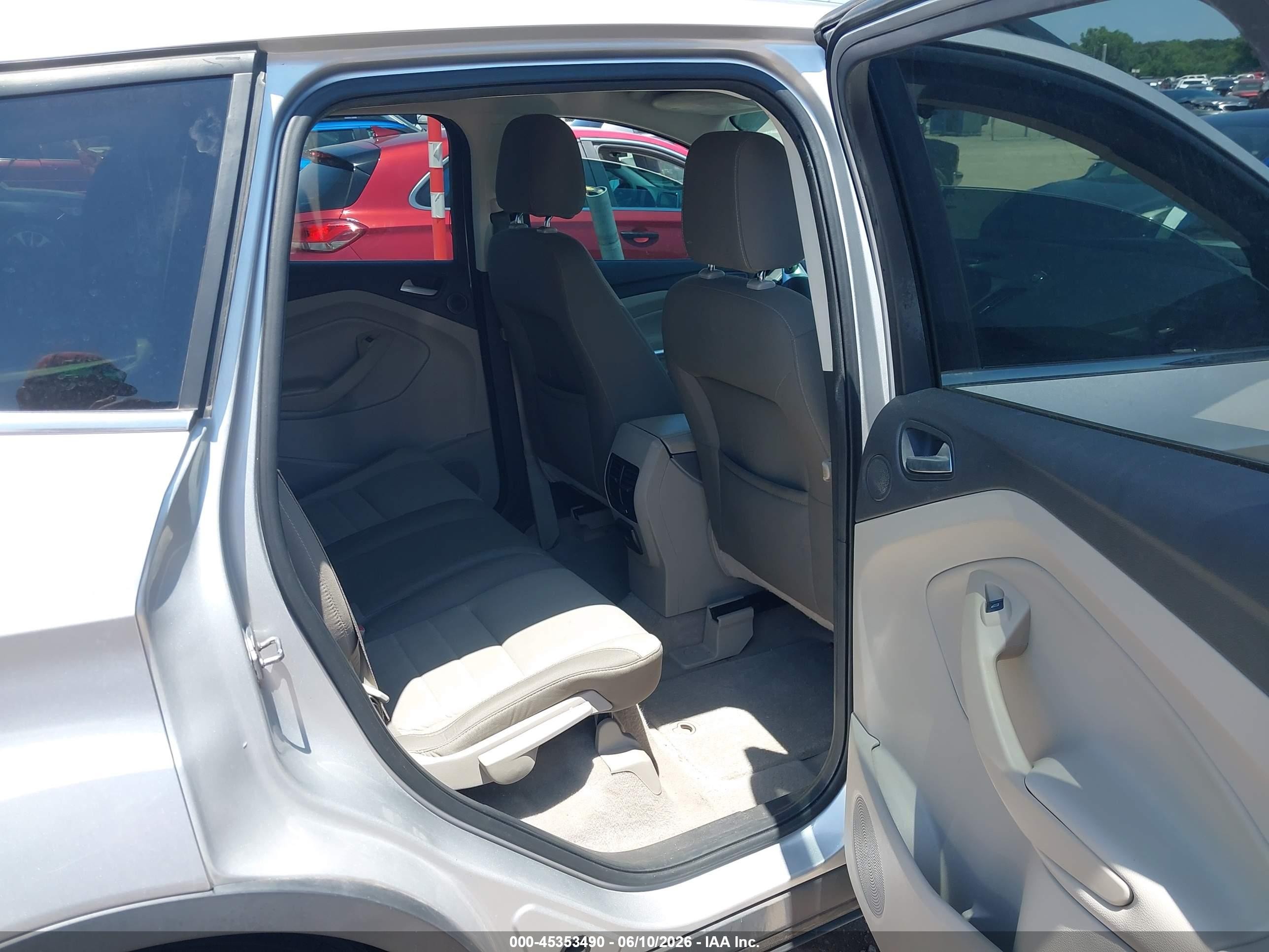 2013 Ford Escape Se Silver vin: 1FMCU0GX8DUC85707