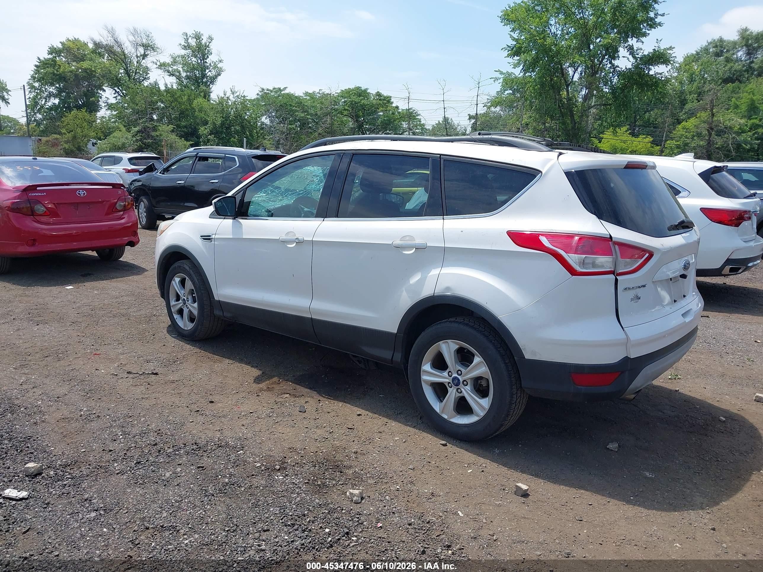 2013 Ford Escape Se White vin: 1FMCU0GX8DUD46988