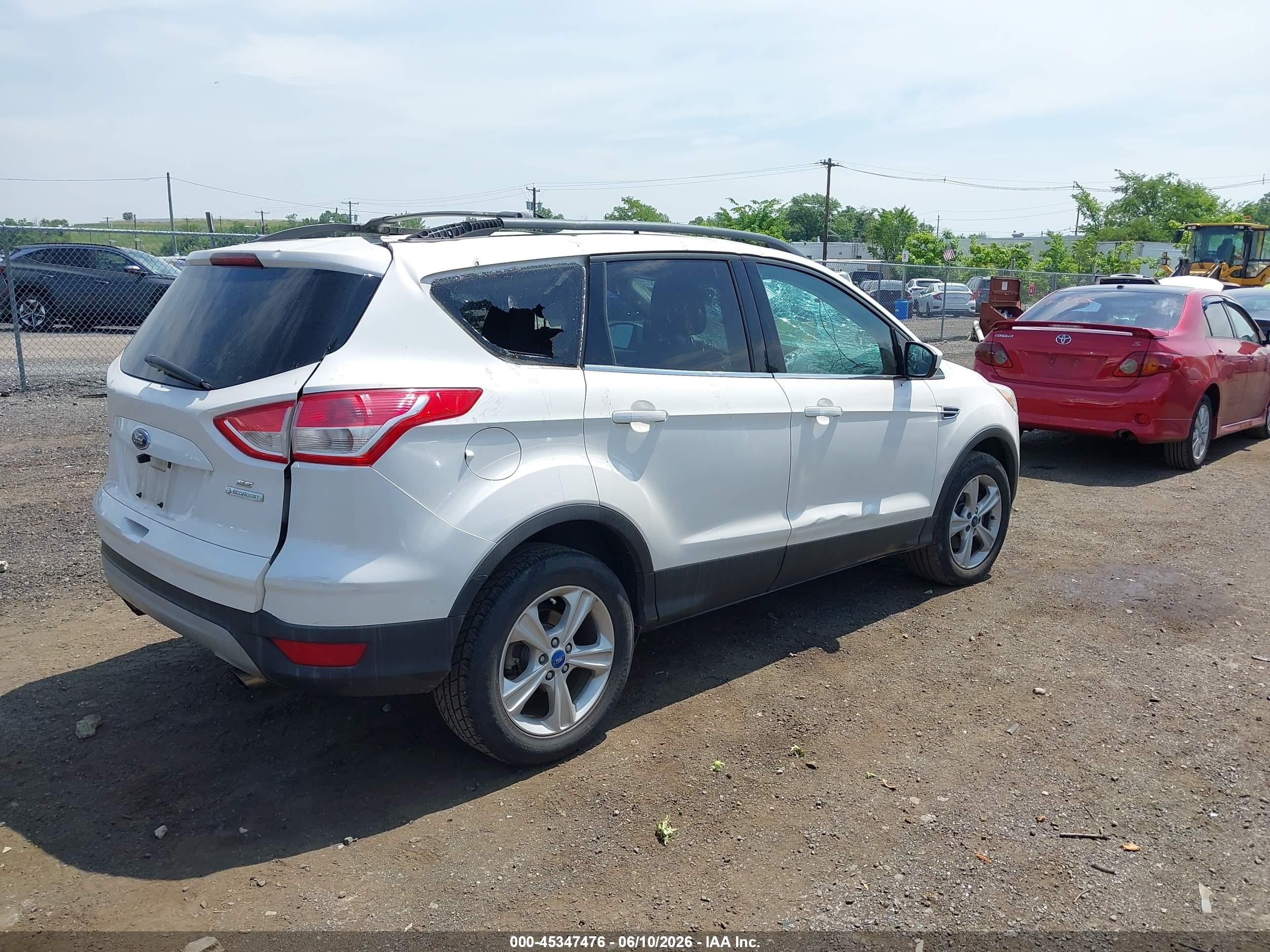 2013 Ford Escape Se White vin: 1FMCU0GX8DUD46988