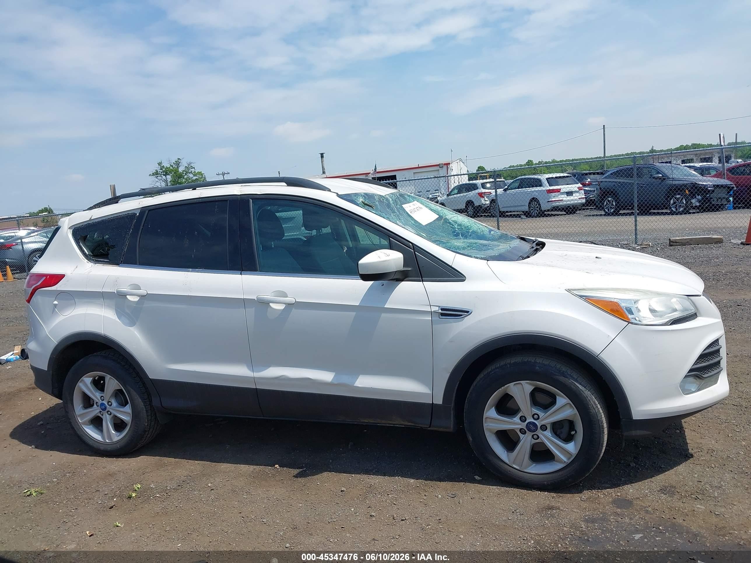 2013 Ford Escape Se White vin: 1FMCU0GX8DUD46988
