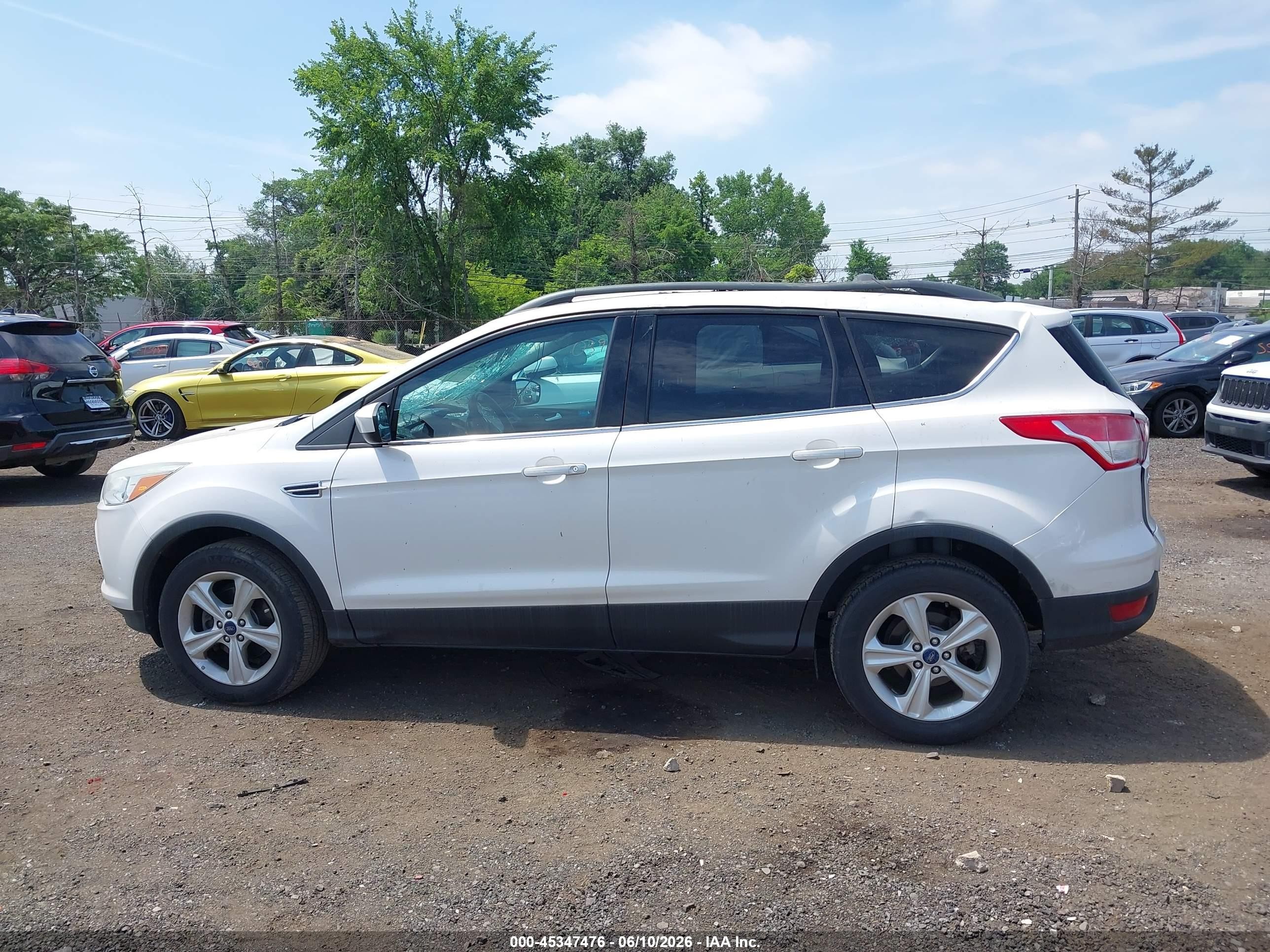 2013 Ford Escape Se White vin: 1FMCU0GX8DUD46988