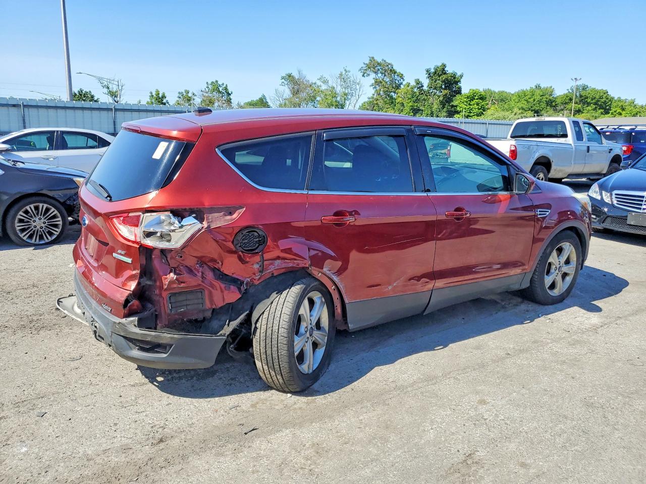 2014 Ford Escape Se Red vin: 1FMCU0GX8EUA18875